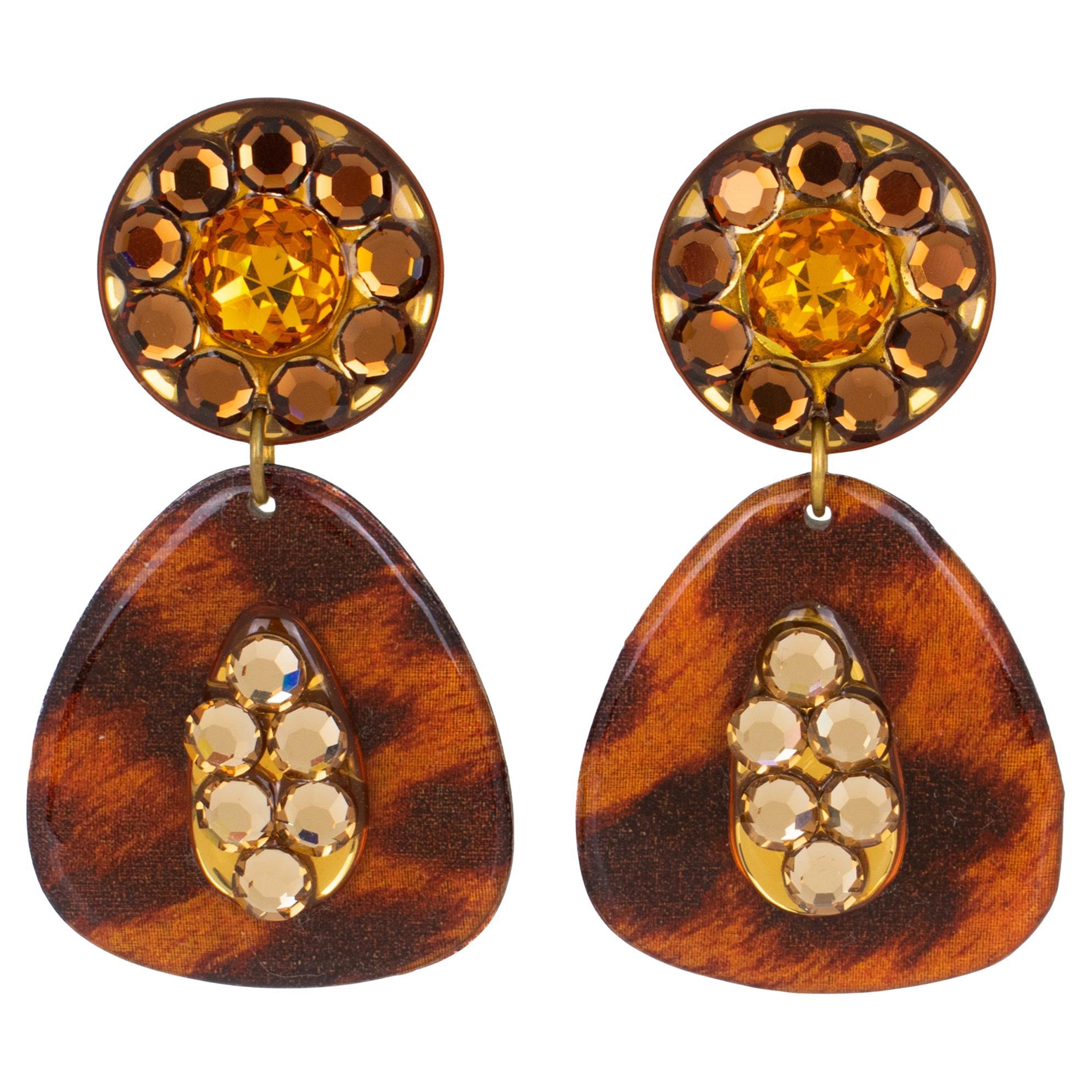 Orecchini a clip Jewell in lucite con stampa ghepardo in vendita