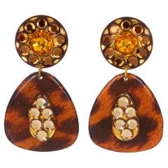 Orecchini a clip Jewell in lucite con stampa ghepardo