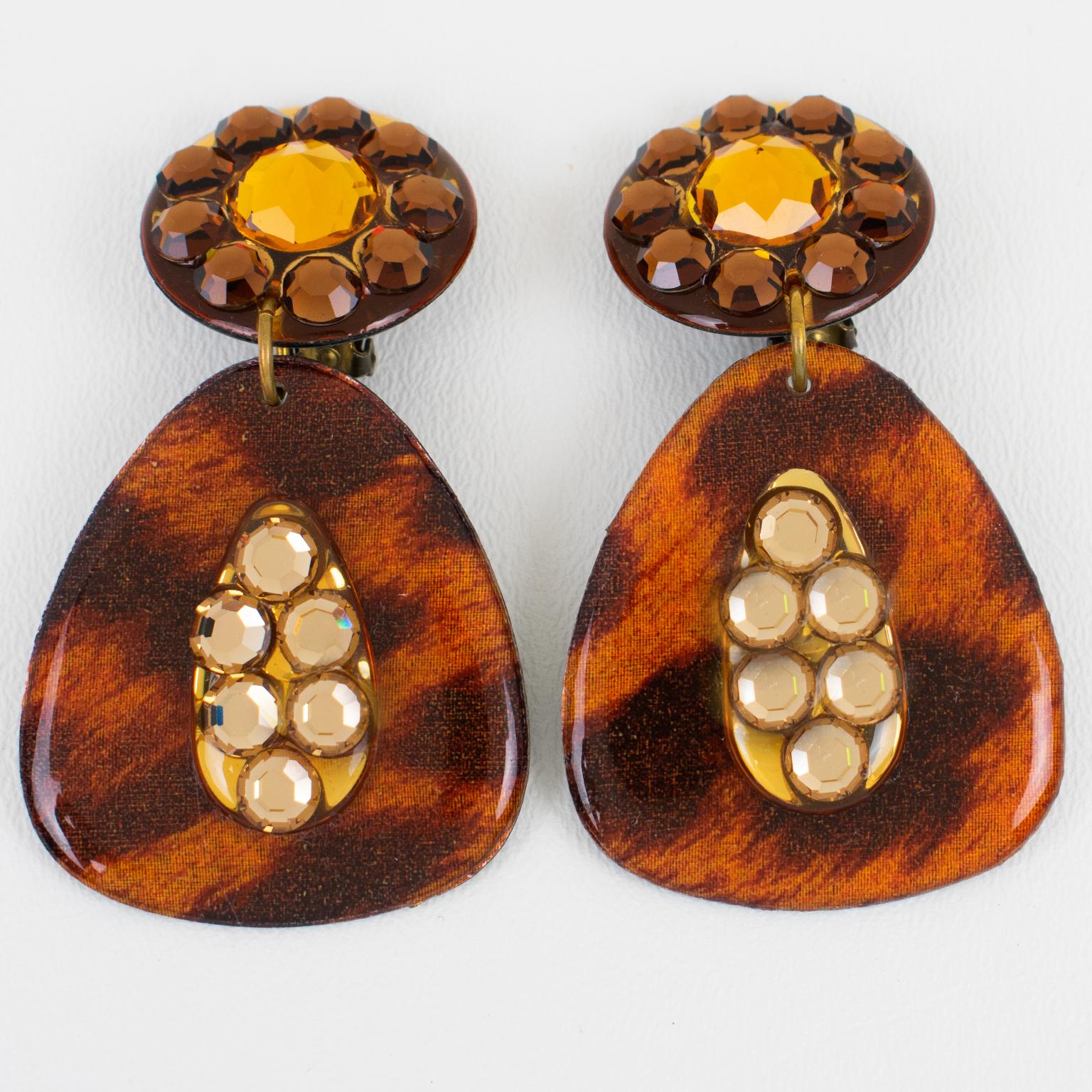 Orecchini a clip in lucite Jewell con stampa ghepardo gioiello in vendita 2