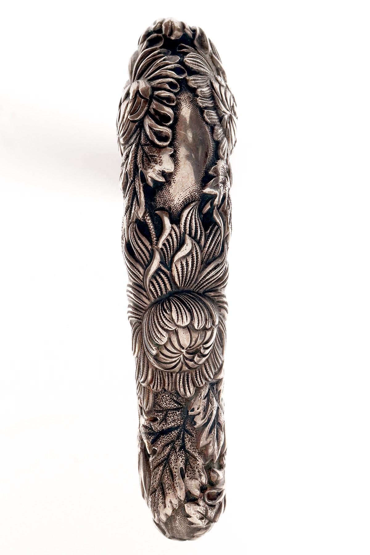 Jeweled silver walking stick depicting chrysanthemums, by Tiffany, USA 1890-1900 For Sale 10