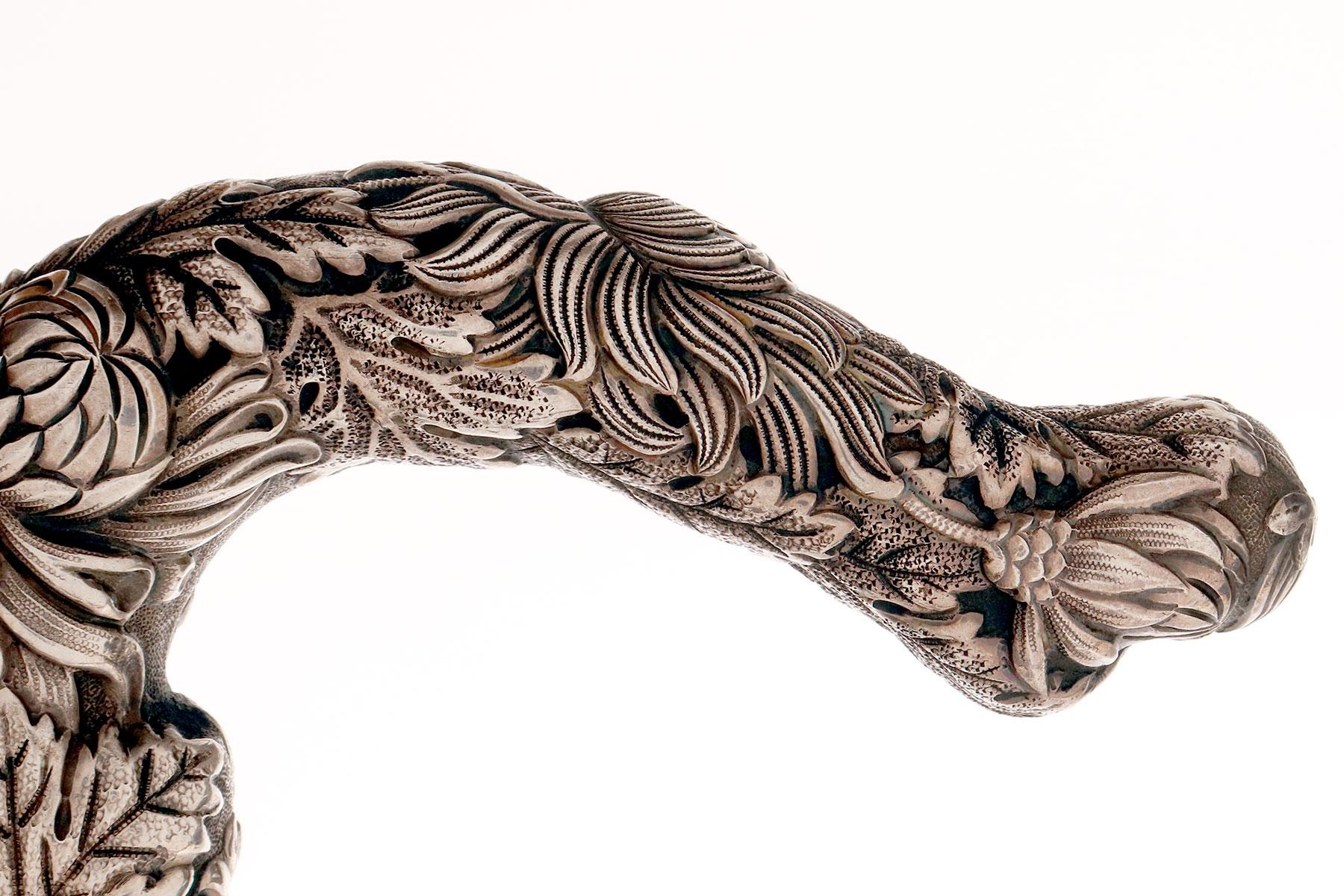Jeweled silver walking stick depicting chrysanthemums, by Tiffany, USA 1890-1900 For Sale 2