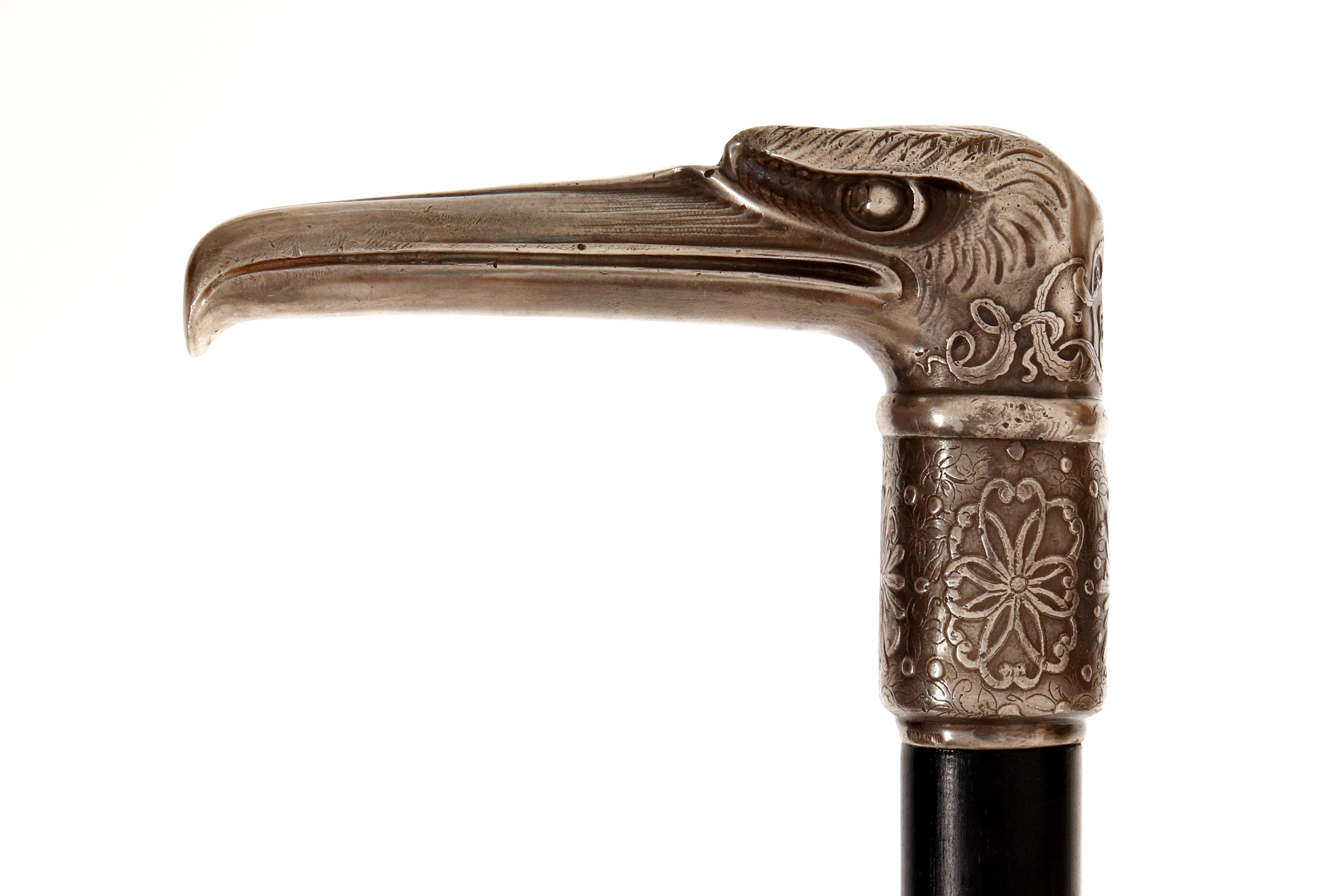 Américain Canne à pied en argent bijoutier représentant une tête d'aigle, par Tiffany USA 1890 en vente