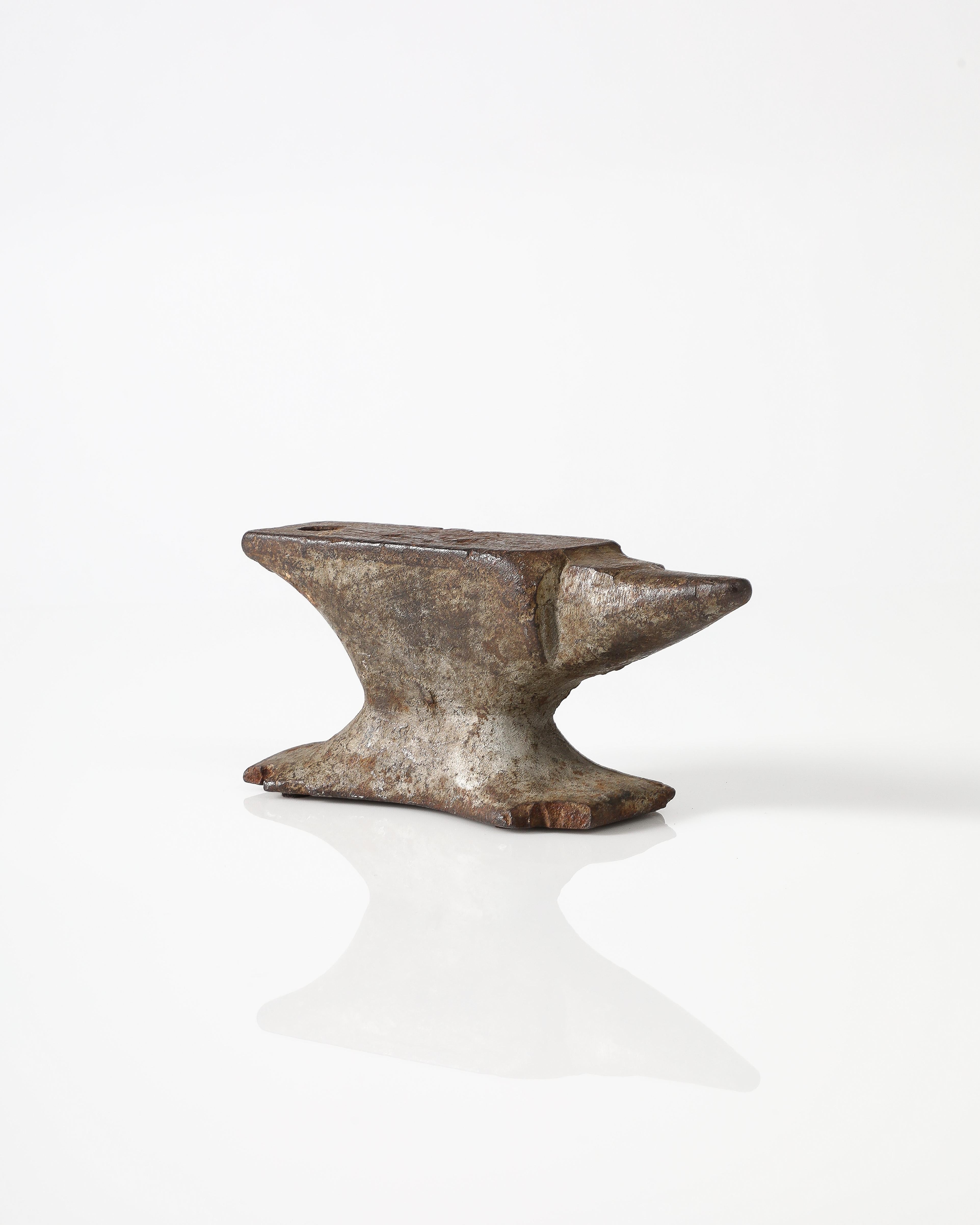 Jeweler's Anvil In Good Condition For Sale In New York City, NY