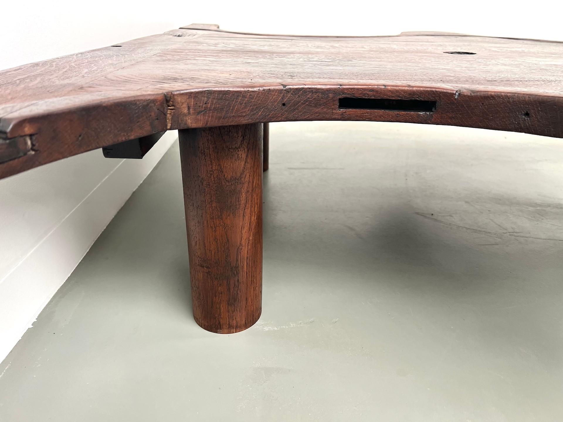 Table basse française ancienne de Jewell, 19e siècle en vente 6