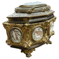 Jewelery Box in Bronze and Cameo by Tahan Paris 1800