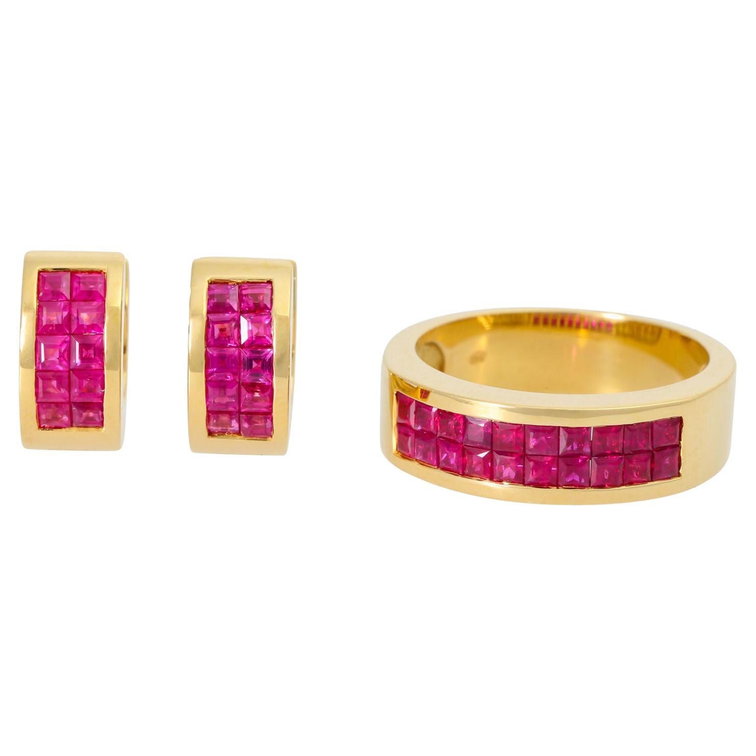 Jewelery Set Ring and Hoop Earrings with Ruby Carrés For Sale