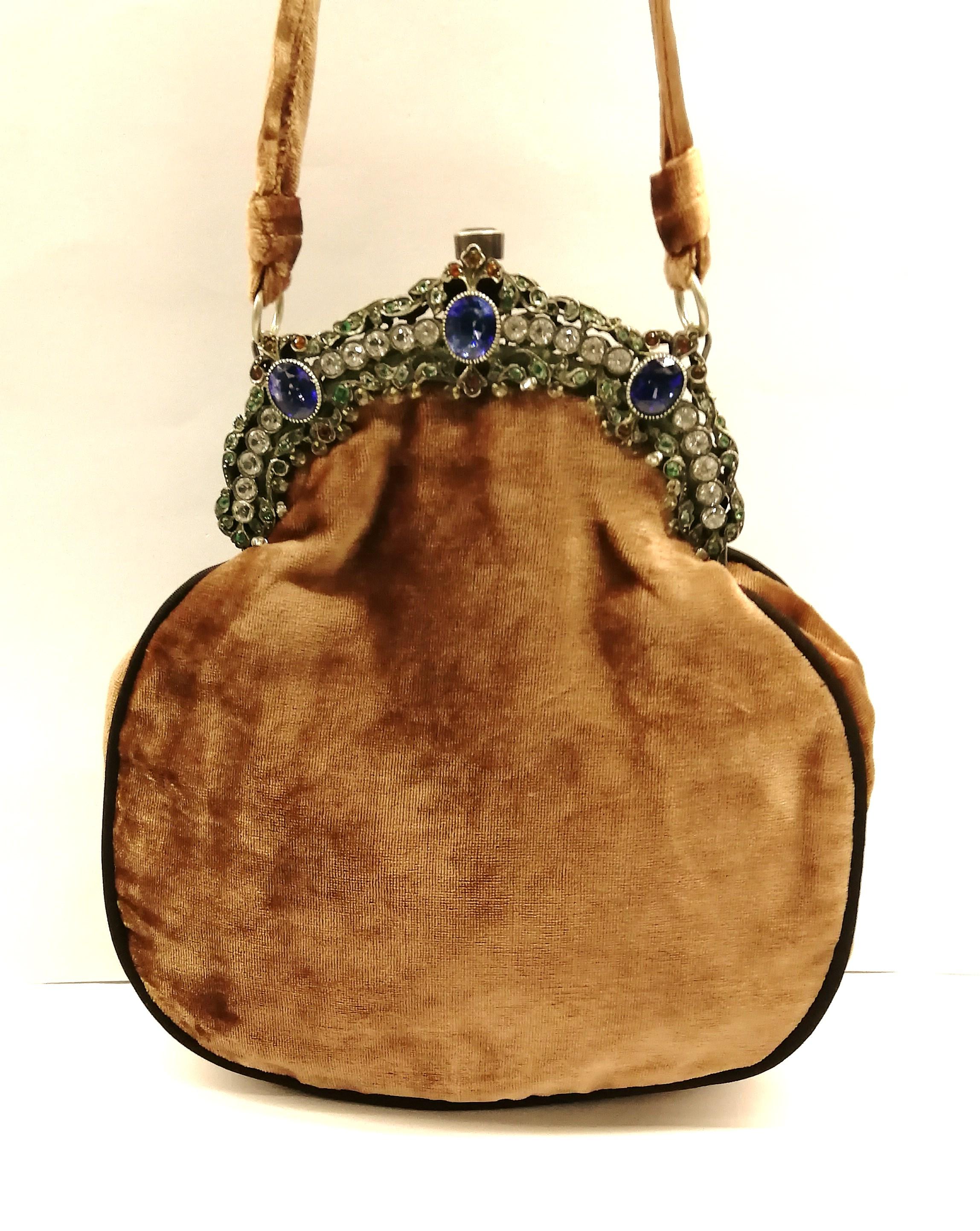 Brown A jewelled framed velvet handbag, Italy, 1940s