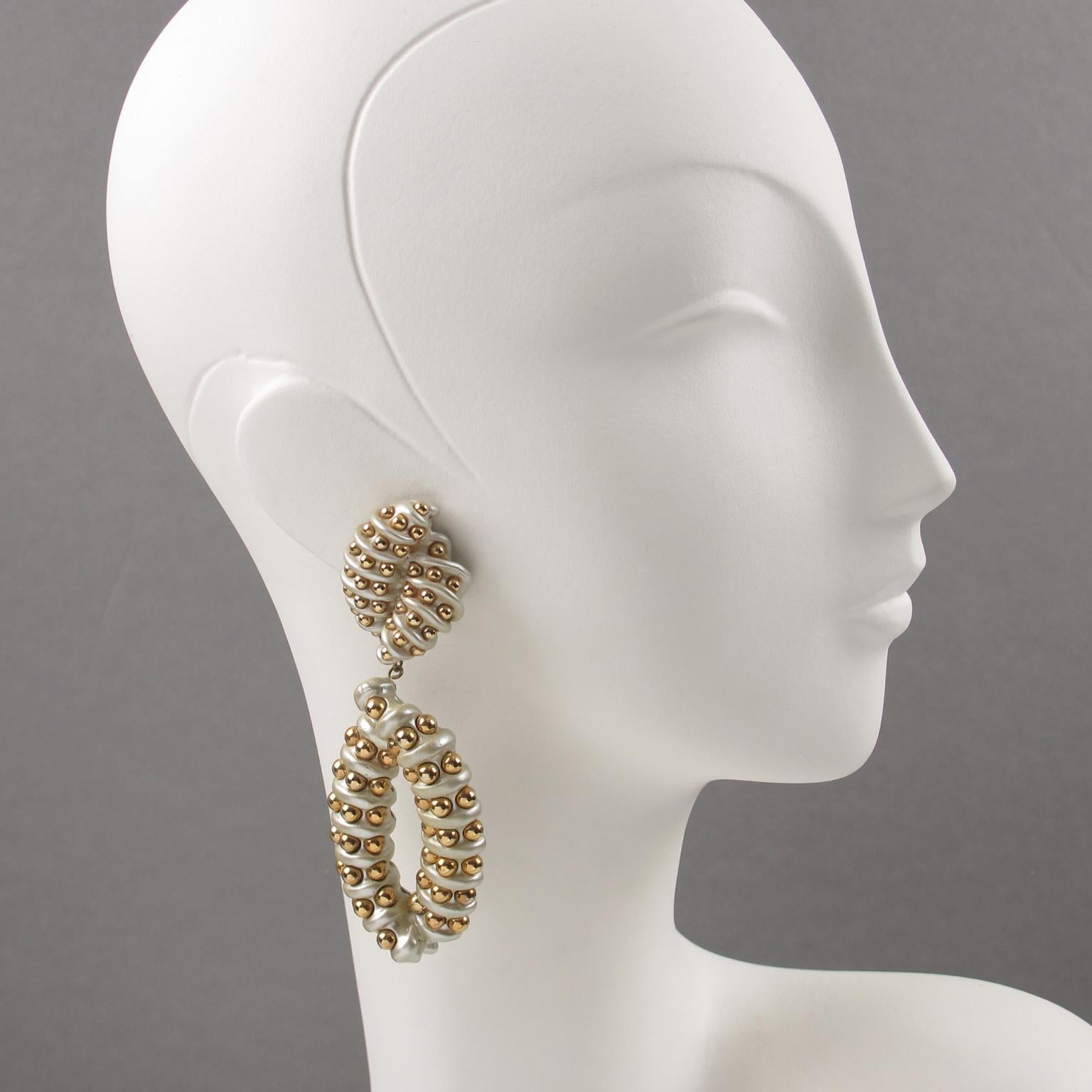 Orecchini a clip in resina perlata Jewellians in vendita 4