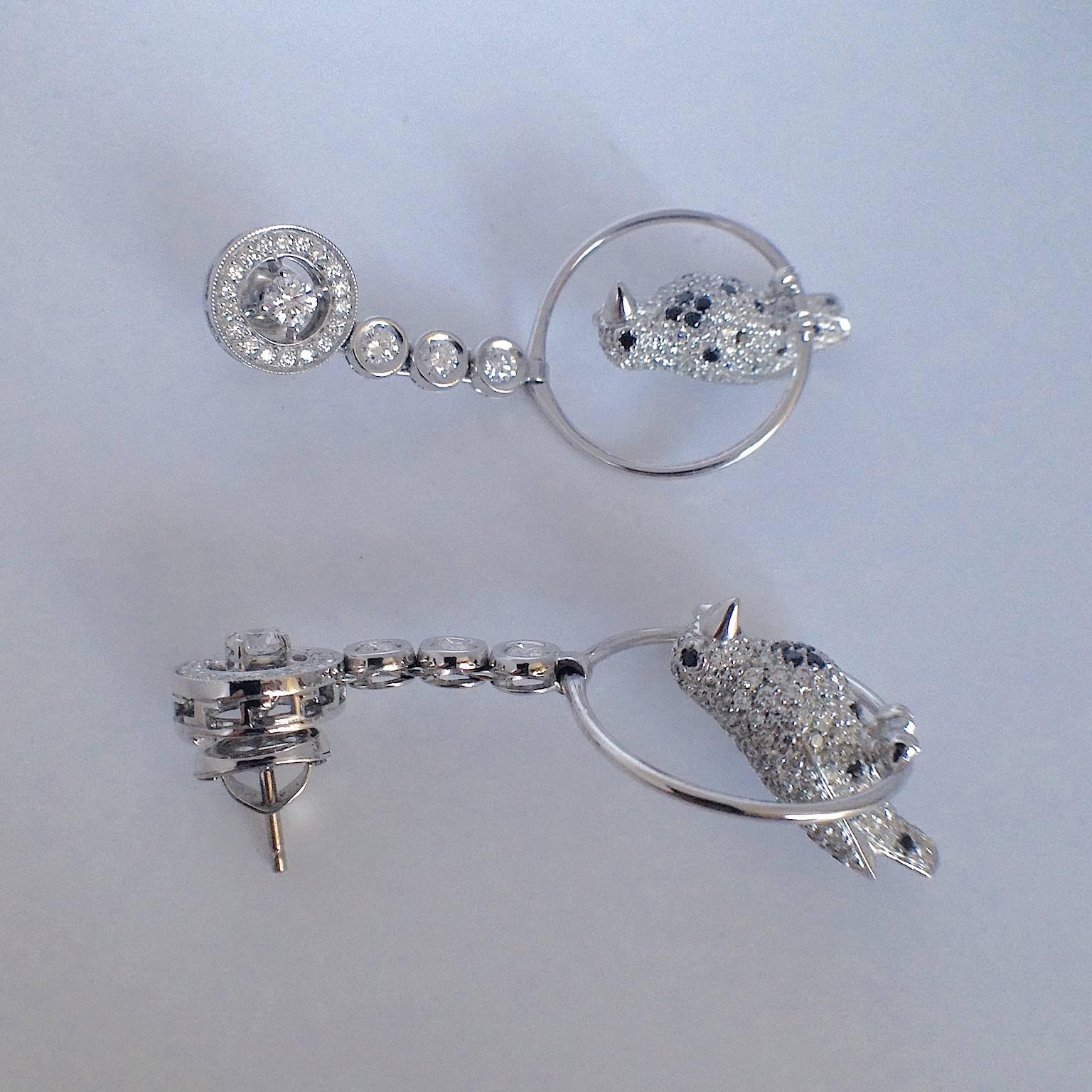 Women's Jewelry Bird White Black Diamond 18 Karat White Gold Drop Earrings Made in Italy For Sale