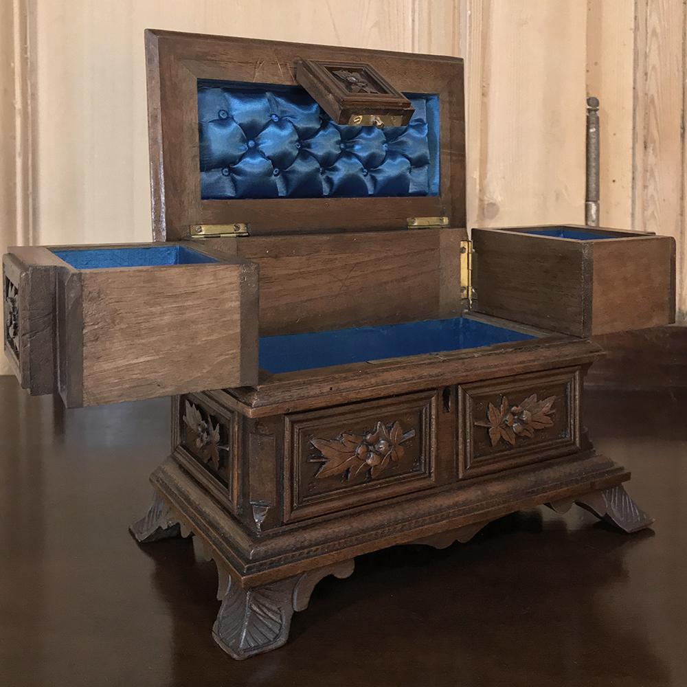 Jewelry Box, 19th Century French Hand Carved Walnut In Good Condition In Dallas, TX