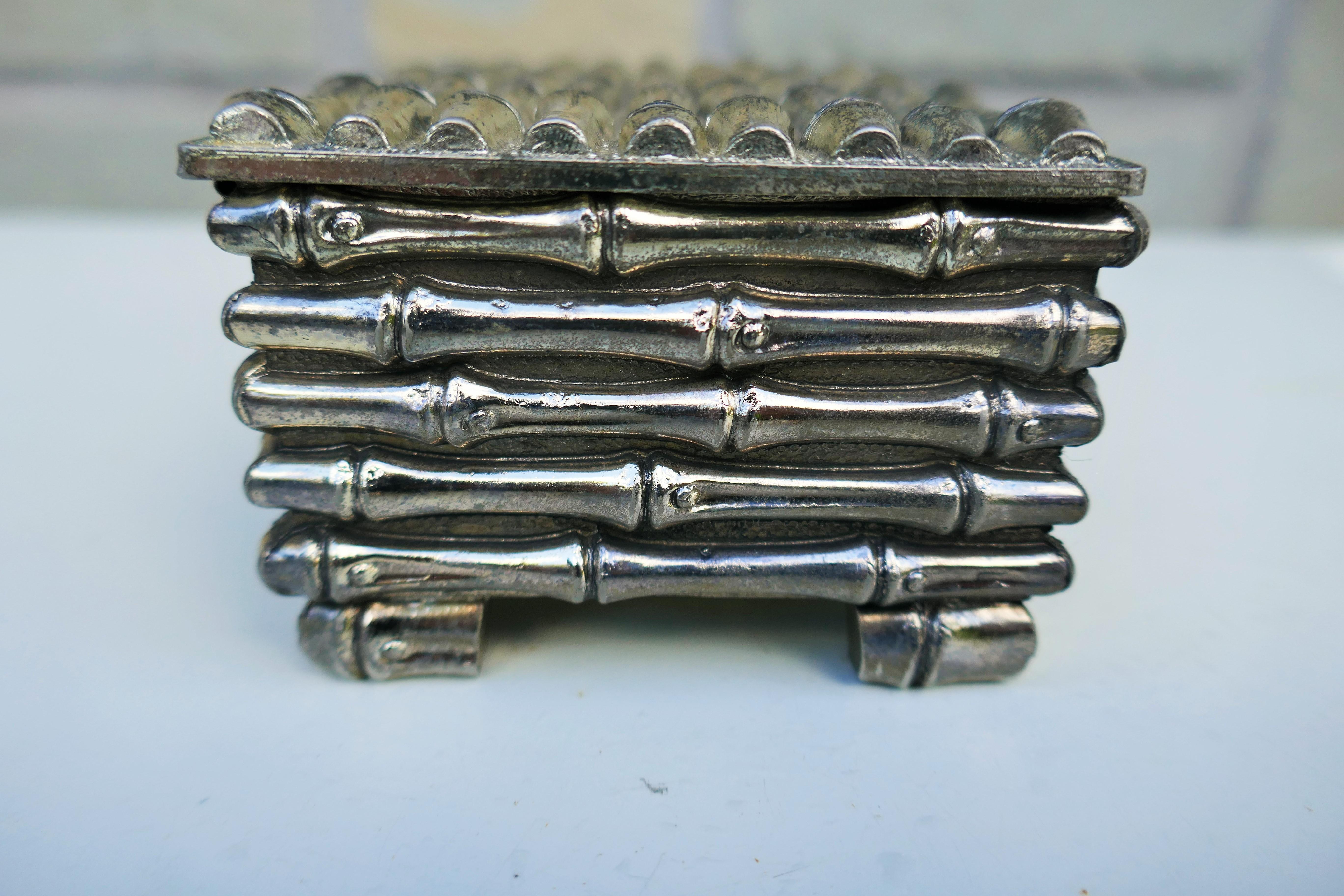 French Jewelry box attributed to Maison Bague / Maria Pergay bamboo in vendita