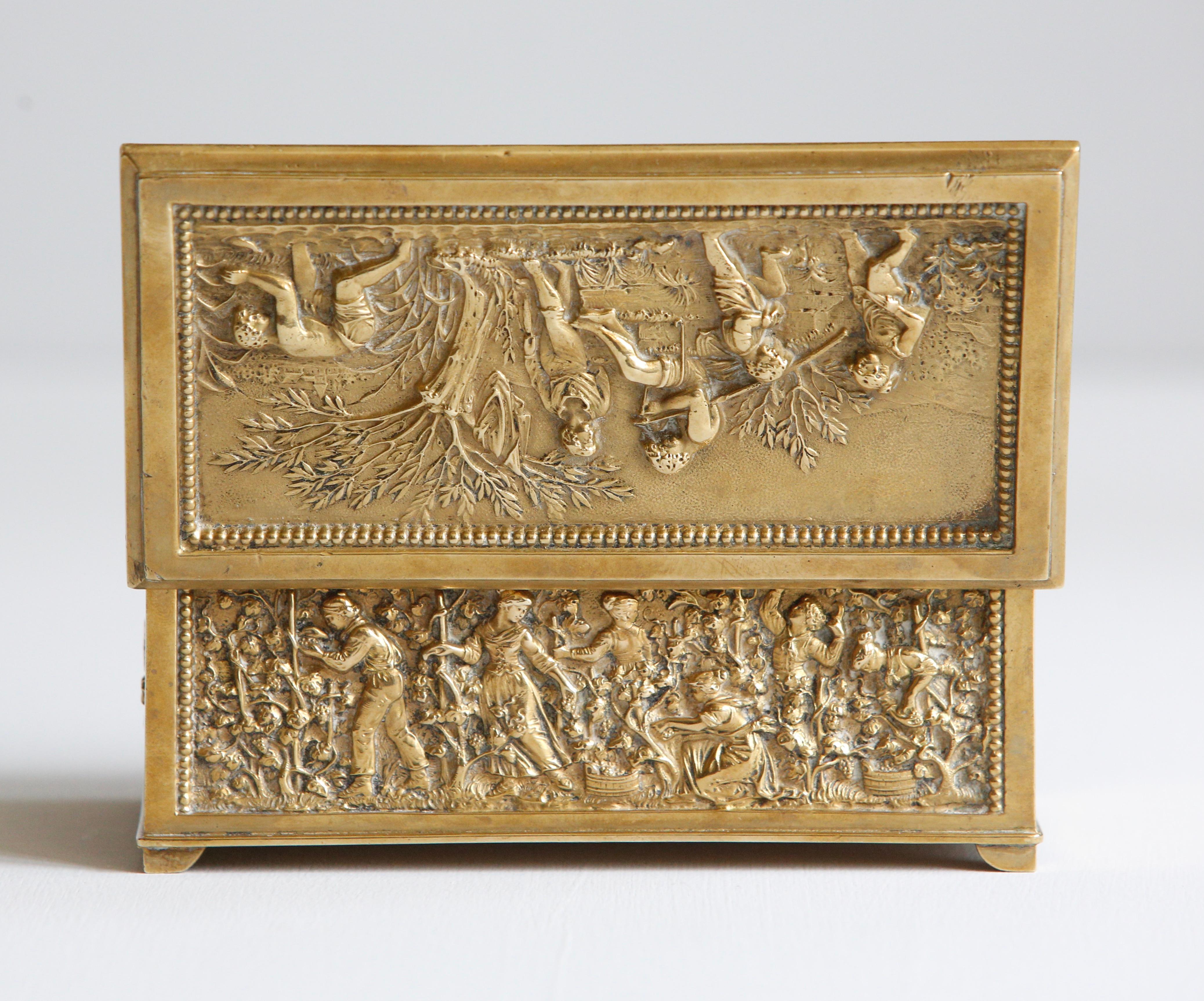 Schmuckkästchen Schatulle Truhe Messing Feinguss um 1910 3