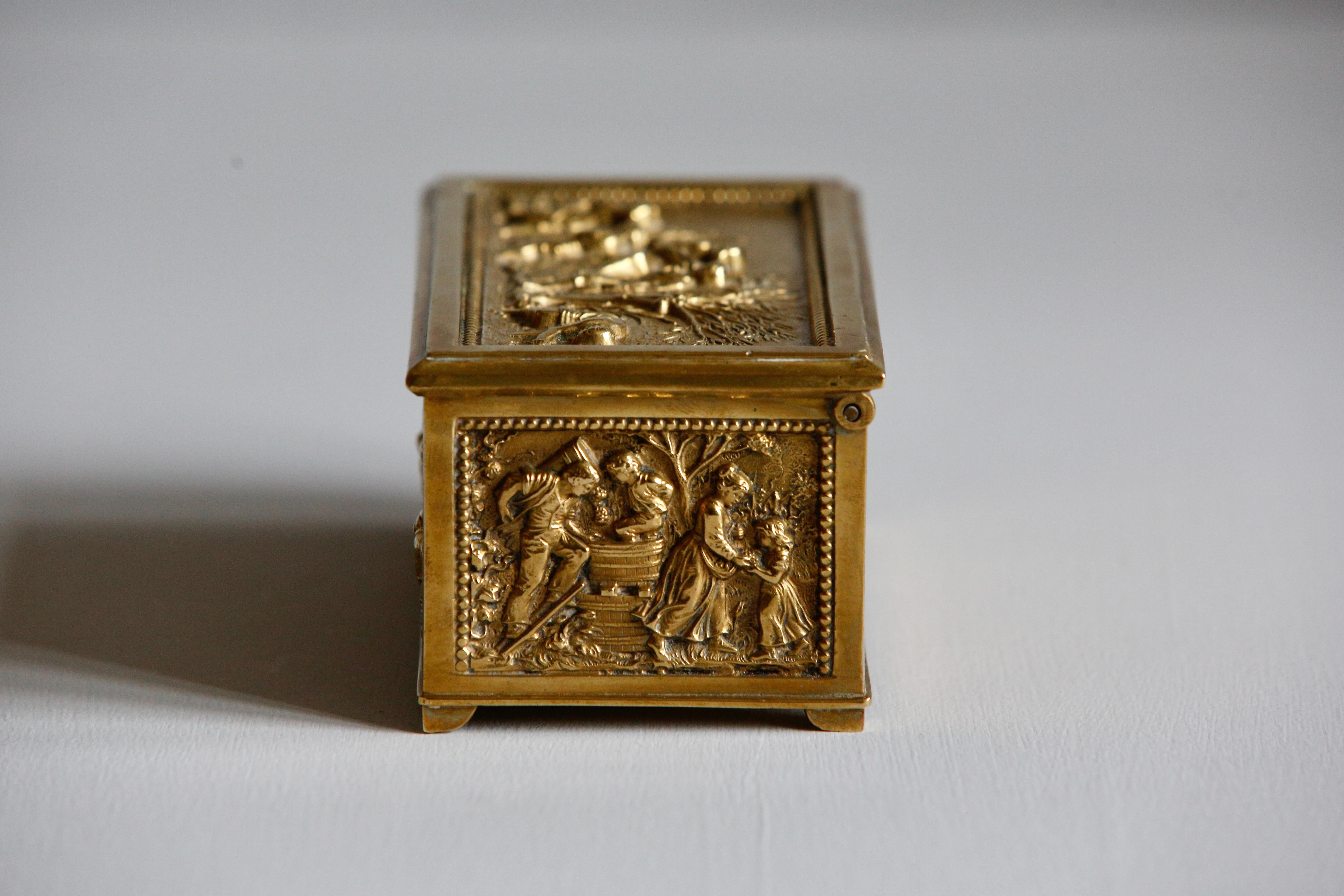Schmuckkästchen Schatulle Truhe Messing Feinguss um 1910 1