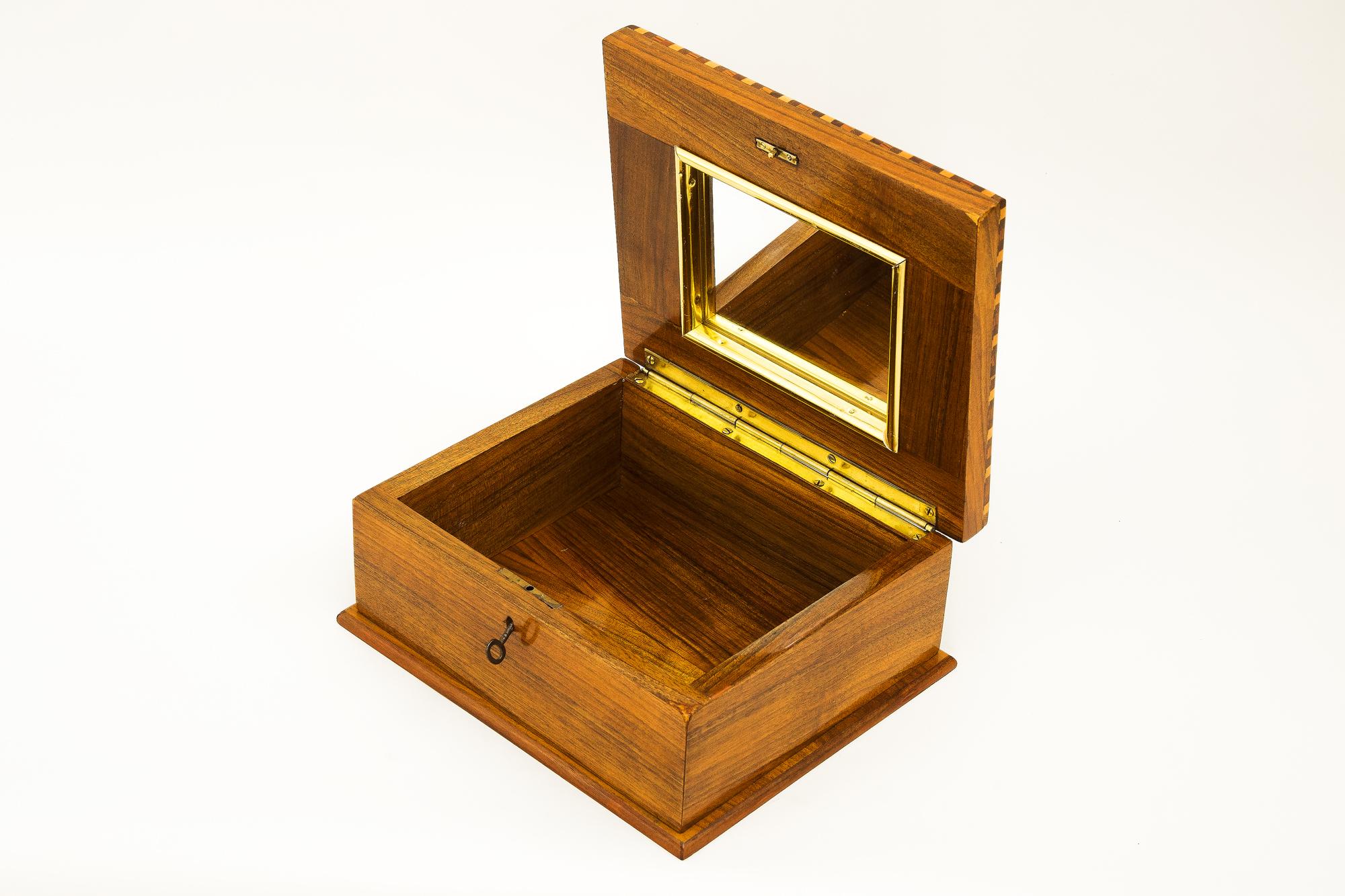 Mid-Century Modern Jewelry Box, circa 1950s For Sale