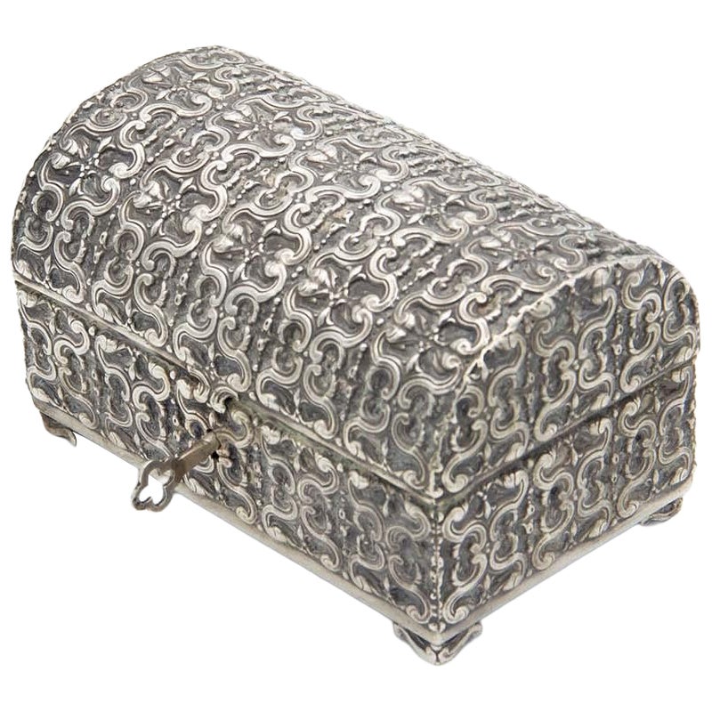 Jewelry box, embossed silver in the shape of a chest