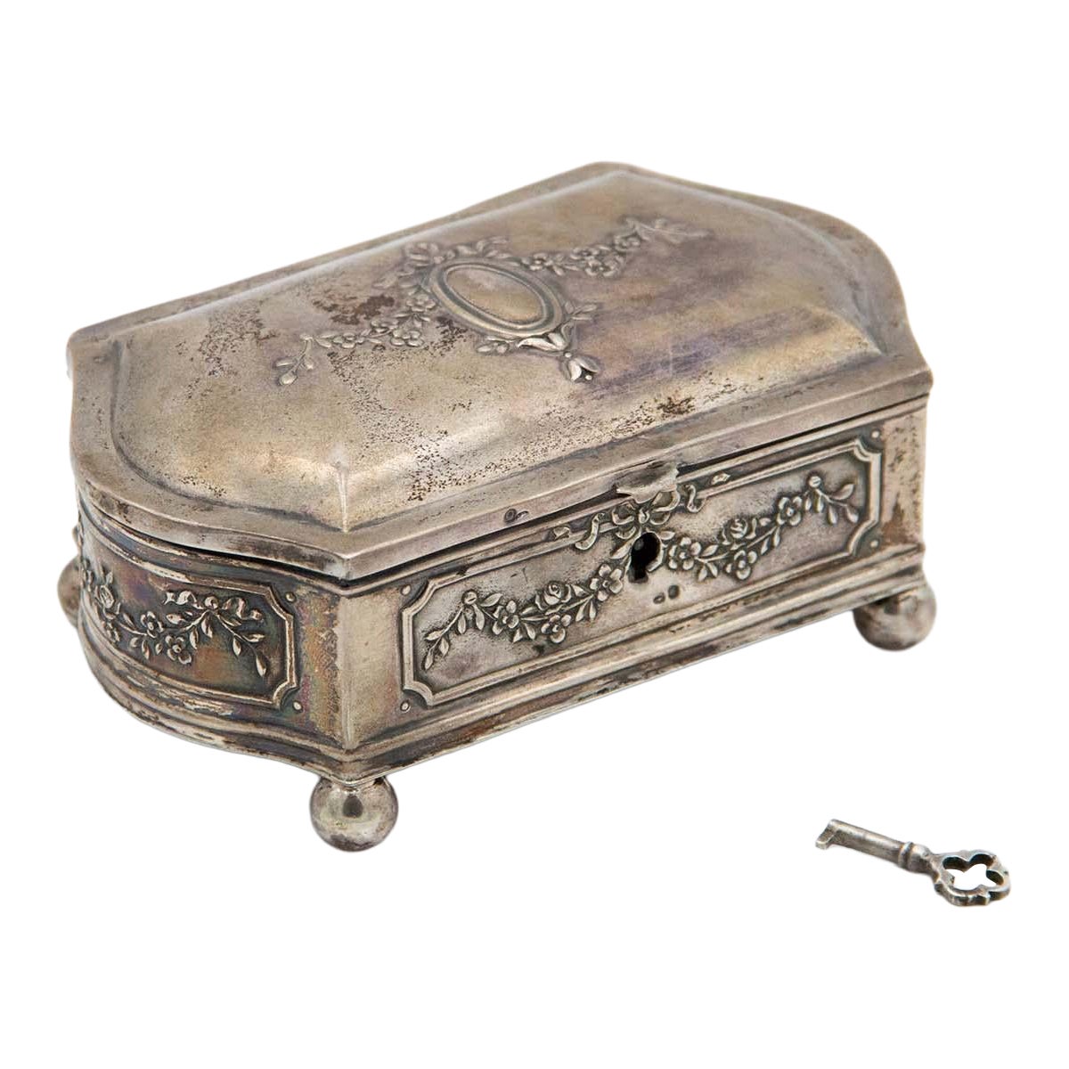 Jewelry box, embossed silver with four support feet