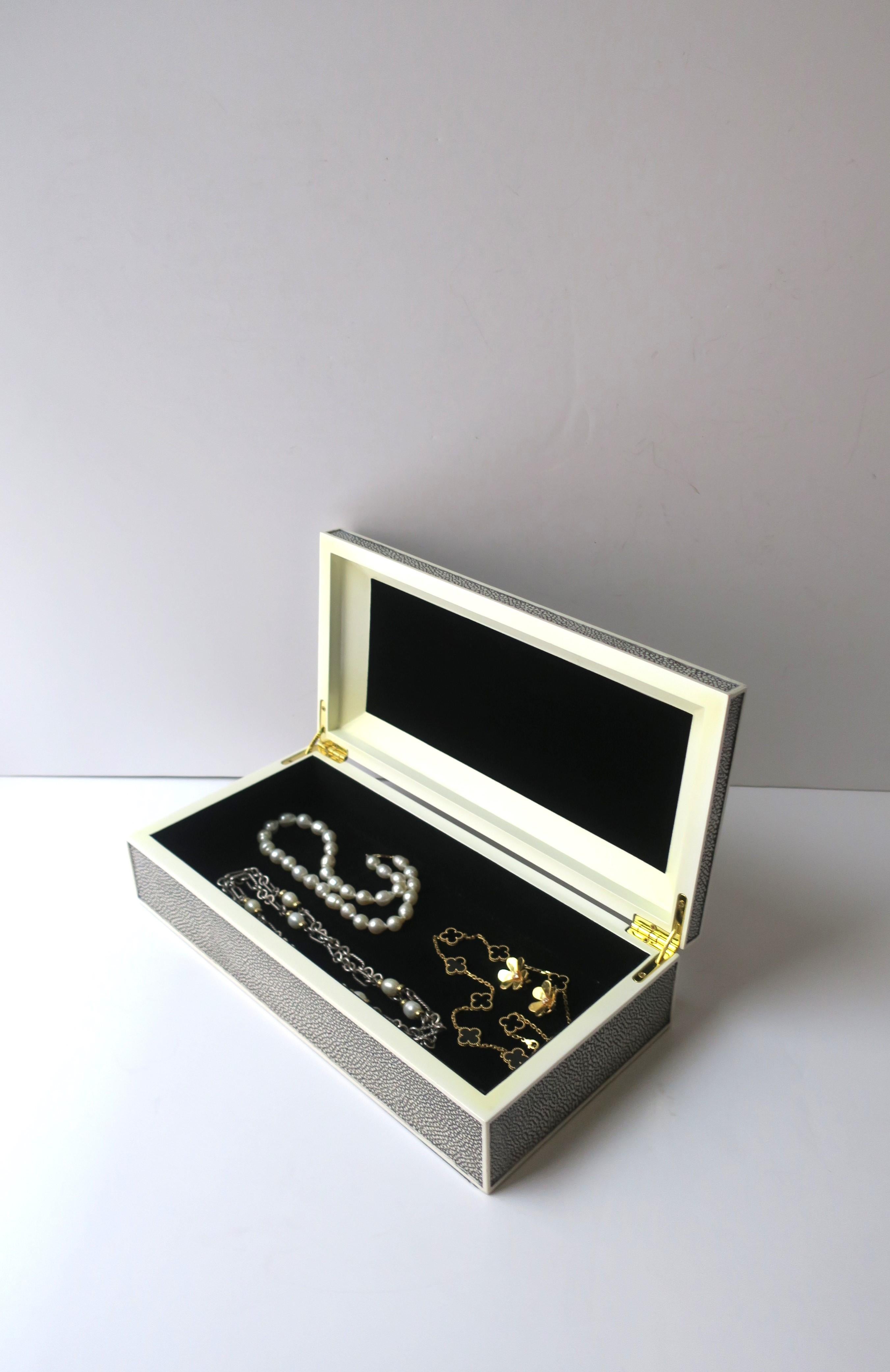 Velvet Jewelry Box  For Sale