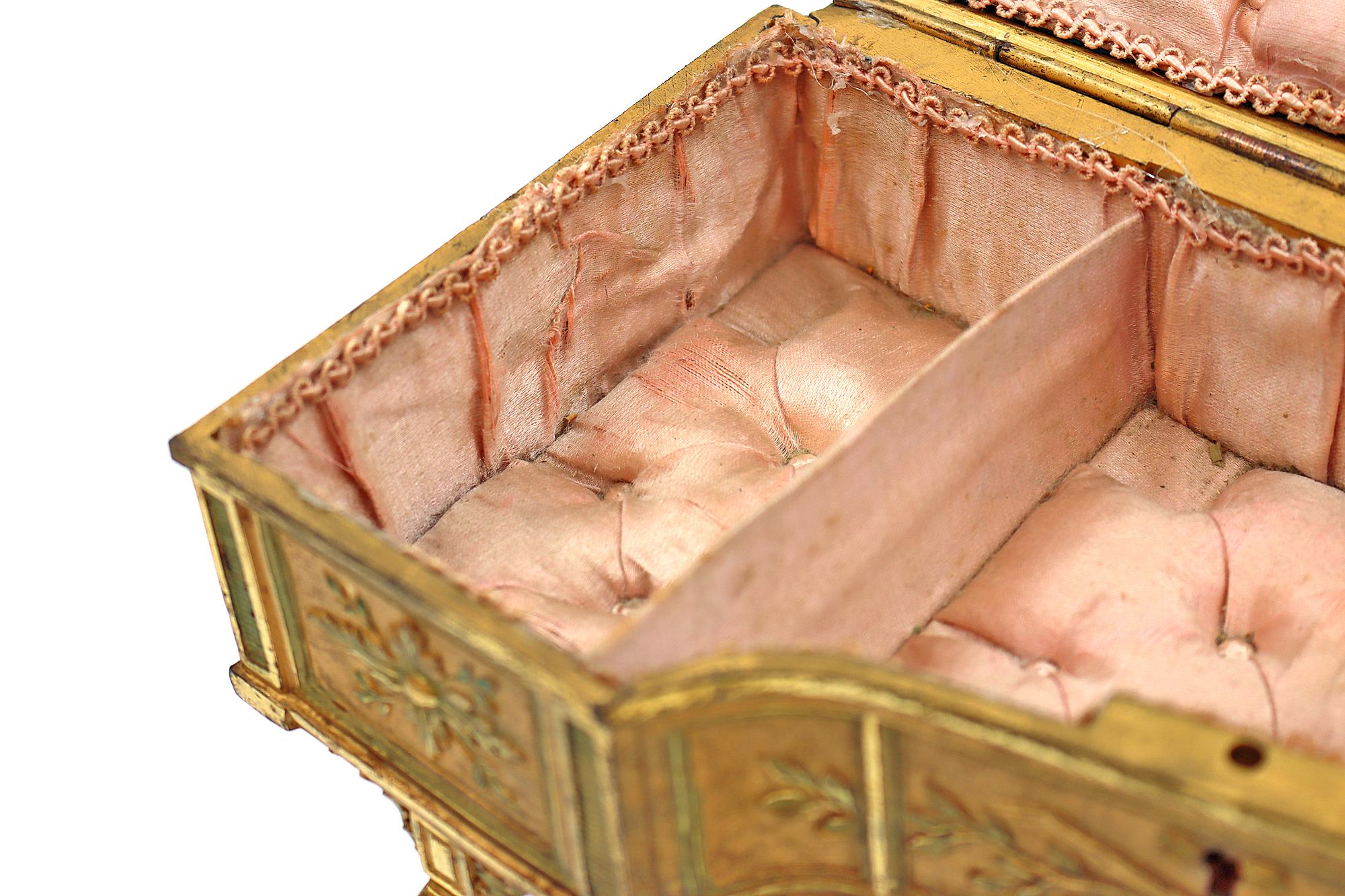 Jewelry Box, Gilded Bronze, 19th Century In Good Condition In Saint-Ouen, FR