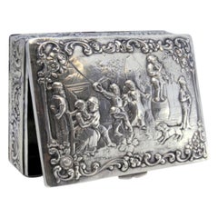 Jewelry box, in relief silver with allegorical motifs in the Germanic style