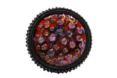 Scatola portagioie, in argento con pietre colorate e smalti sul coperchio rimovibile