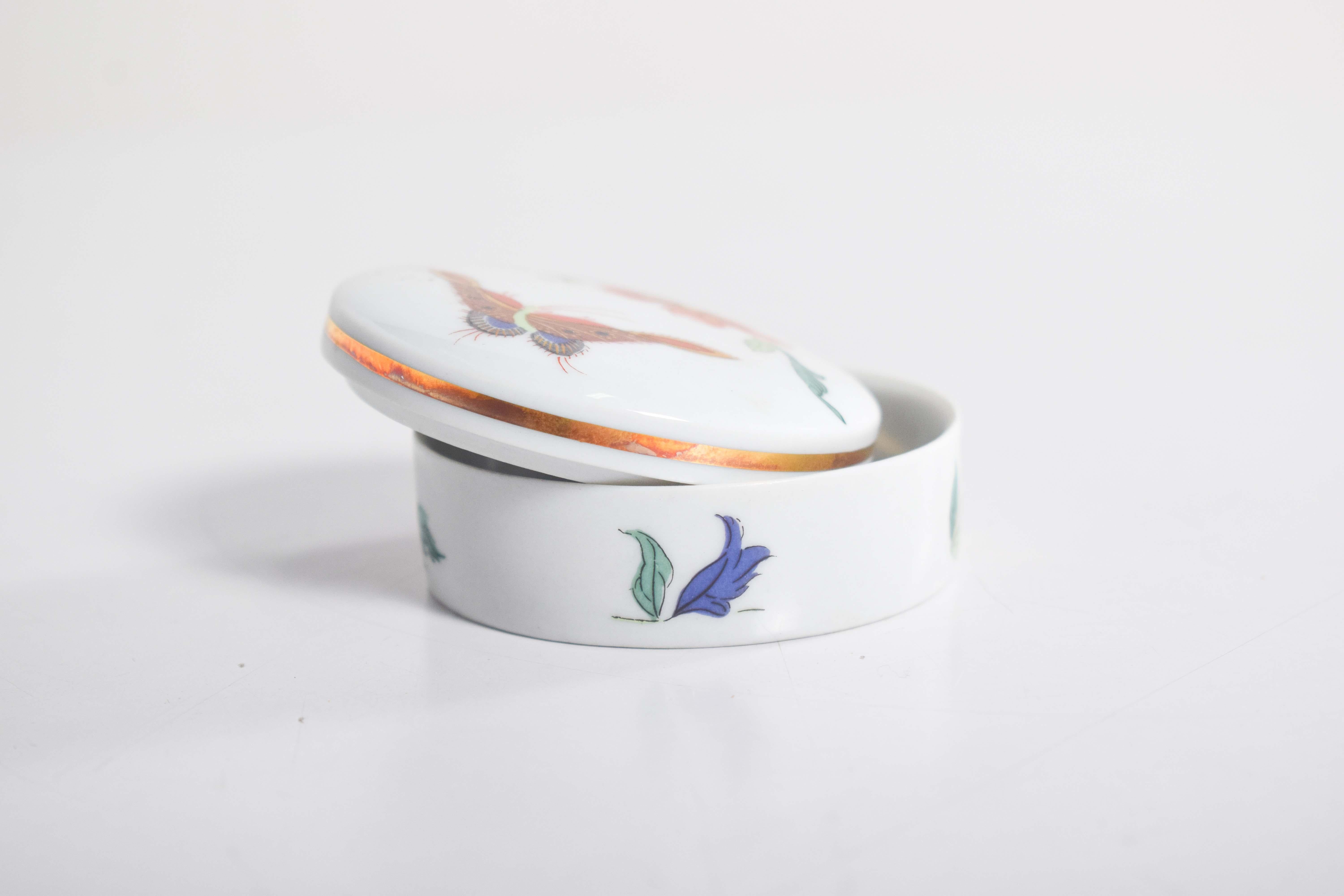 Jewelry Box in Vista Alegre Porcelain, Portugal For Sale 1
