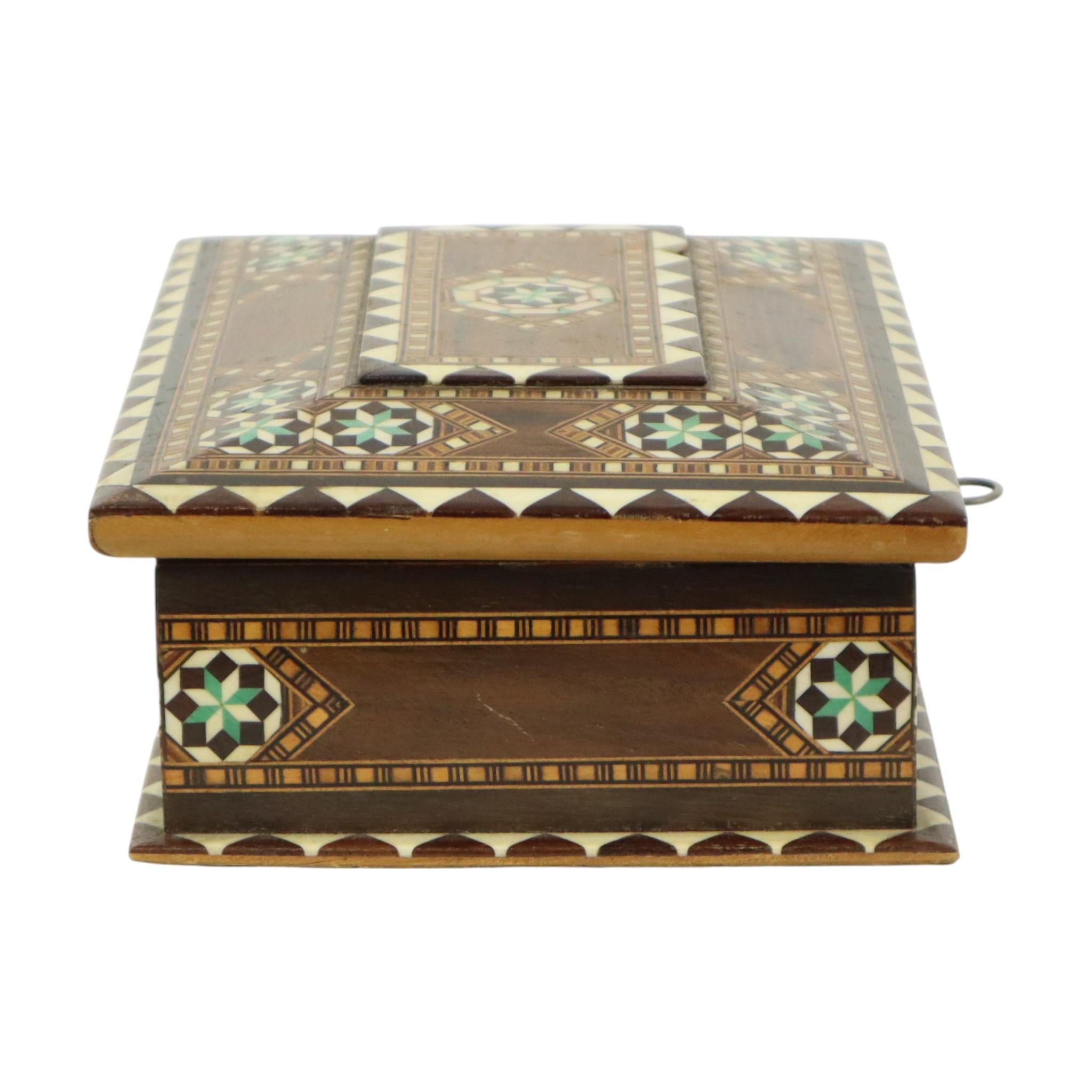 Schmuckkästchen Intarsien-Schmuckkästchen Trinket Box im Angebot 1