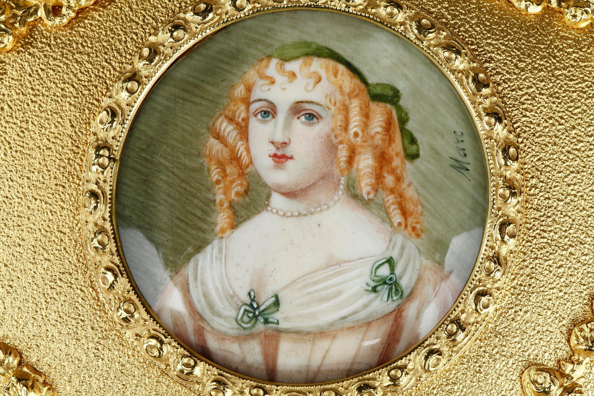 Boîte à bijoux avec le portrait de Madame de Sévigné en vente 2