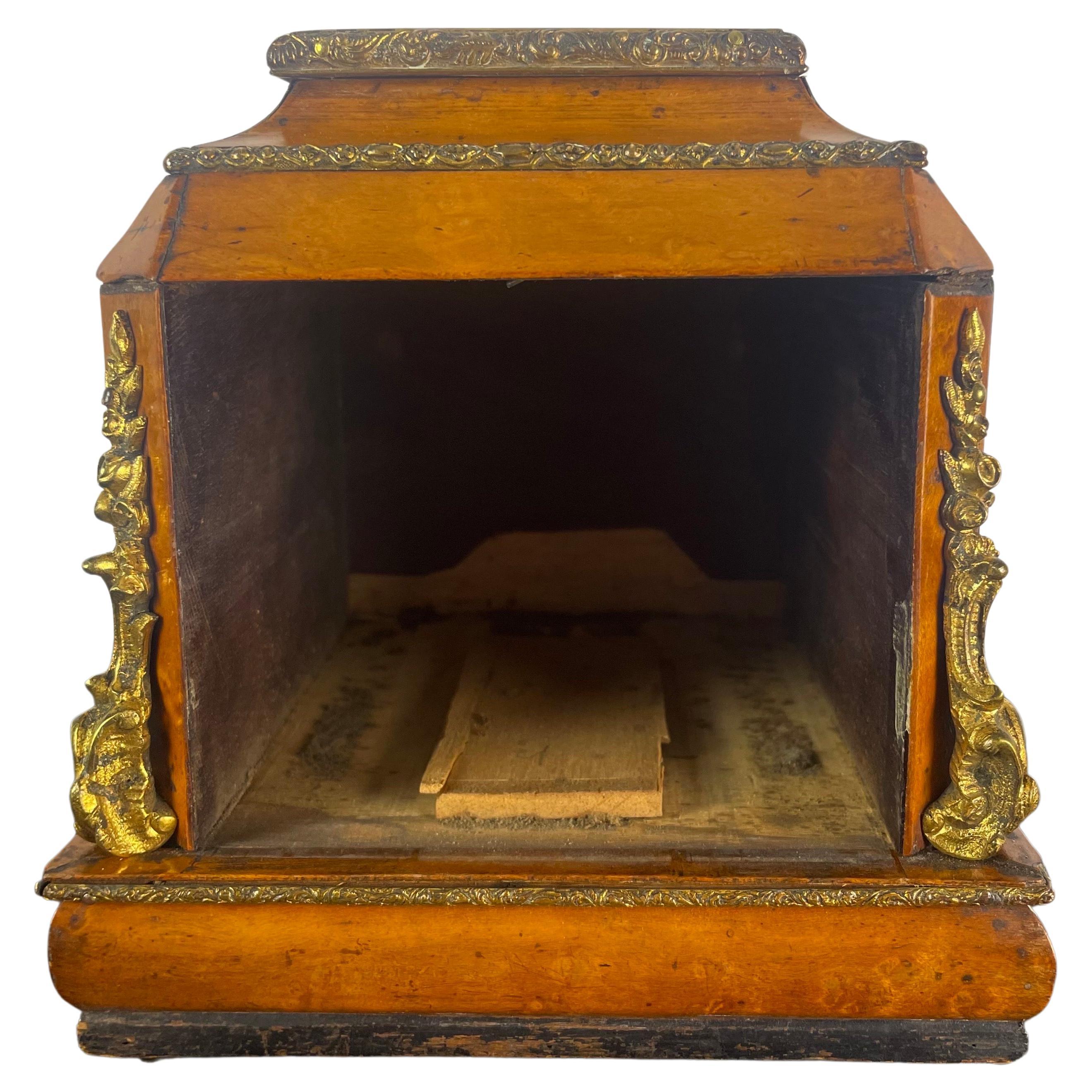 Boîtes à bijoux ou boîte en bois avec clé, période de restauration 19e, France en vente 4