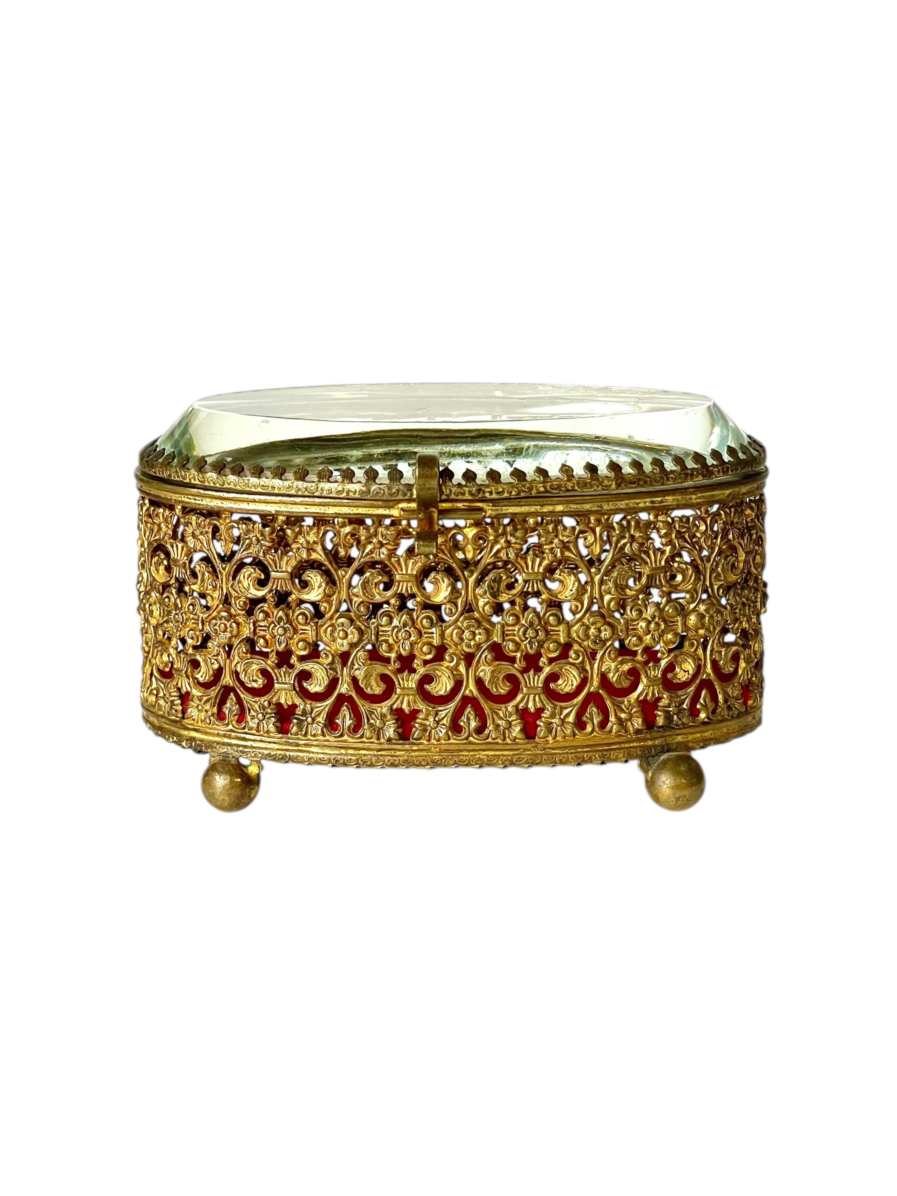 Jewelry Casket in Gilt Bronze and Beveled Glass, 19th Century For Sale 9