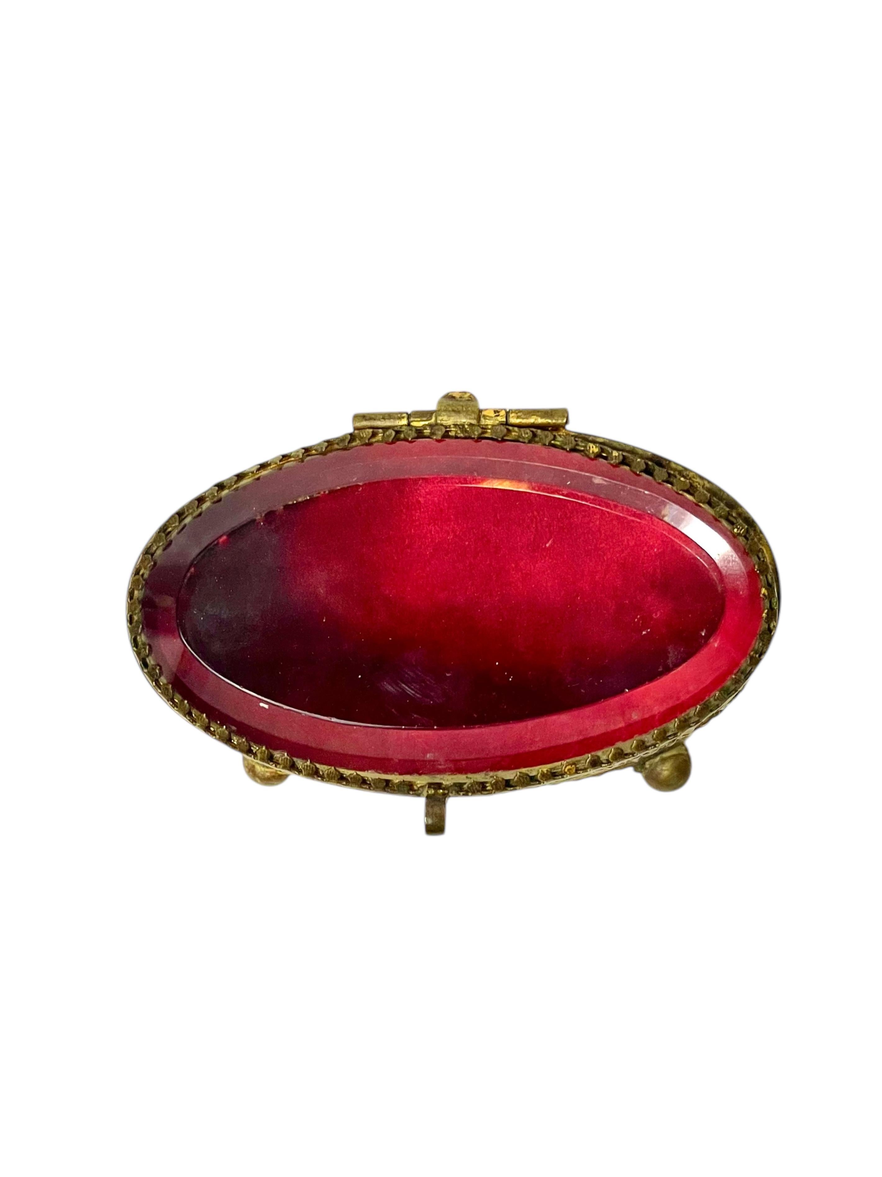 Jewelry Casket in Gilt Bronze and Beveled Glass, 19th Century For Sale 13