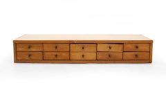 Cassettiera portagioie di Paul McCobb Planner Group, dieci cassetti, tiranti originali in ottone