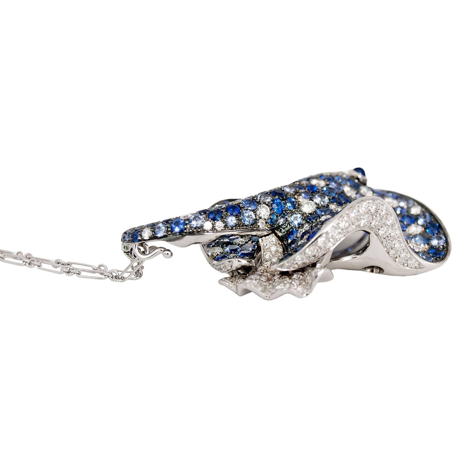 Contemporary Jewelry Ray Fish White Diamond Blue Sapphire 18kt Gold Brooch Pendant / Necklace For Sale