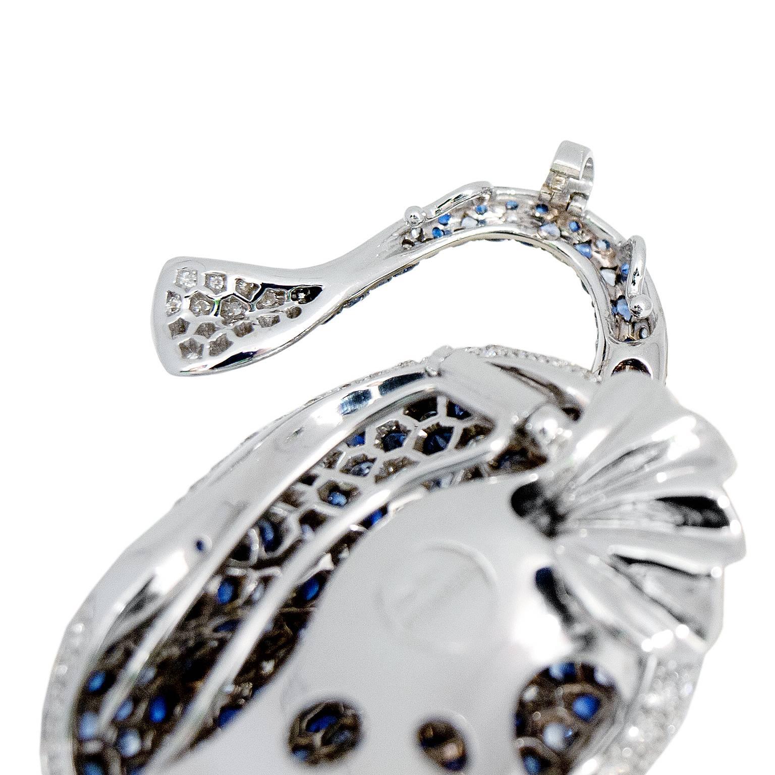 Jewelry Ray Fish White Diamond Blue Sapphire 18kt Gold Brooch Pendant / Necklace For Sale 1