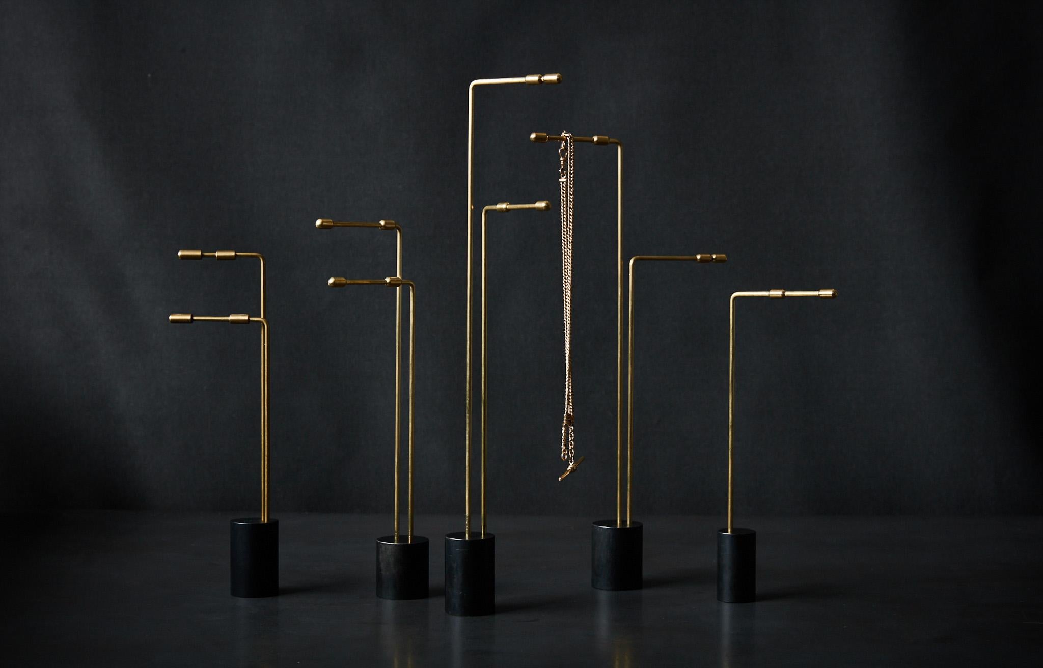 Stand pour bijoux - un bras Neuf - En vente à Newburgh, NY