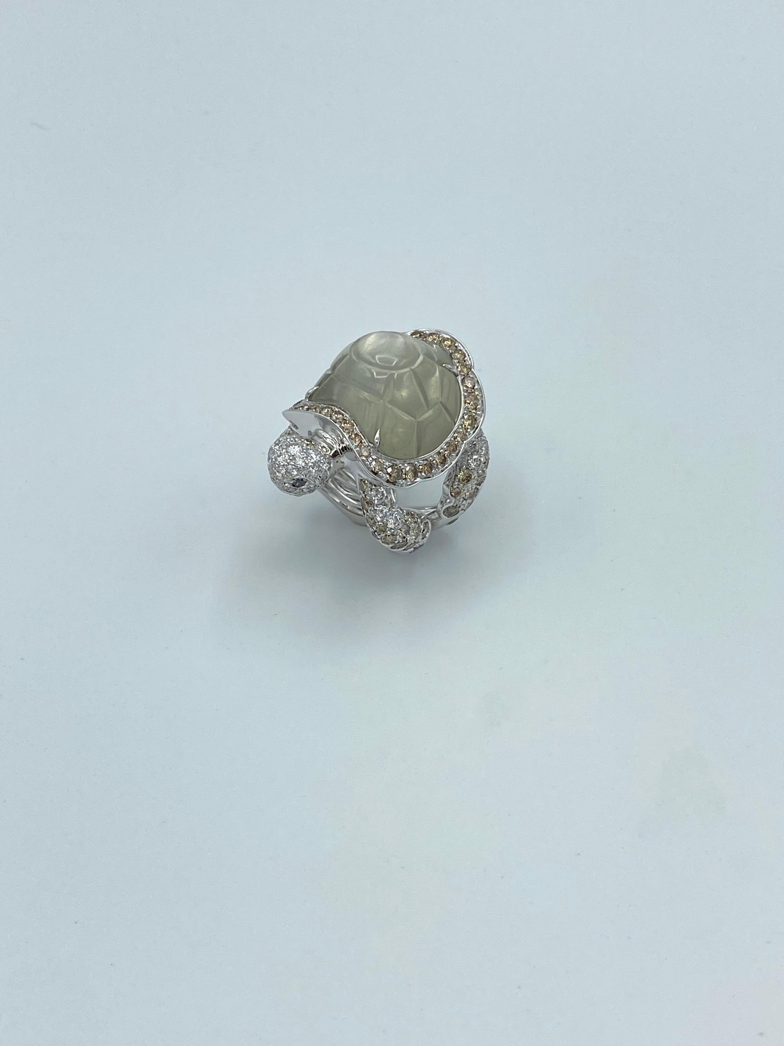 Jewelry Turtle Black Brown White Diamond Hard Stone Adularia 18 Karat Gold Ring For Sale 2