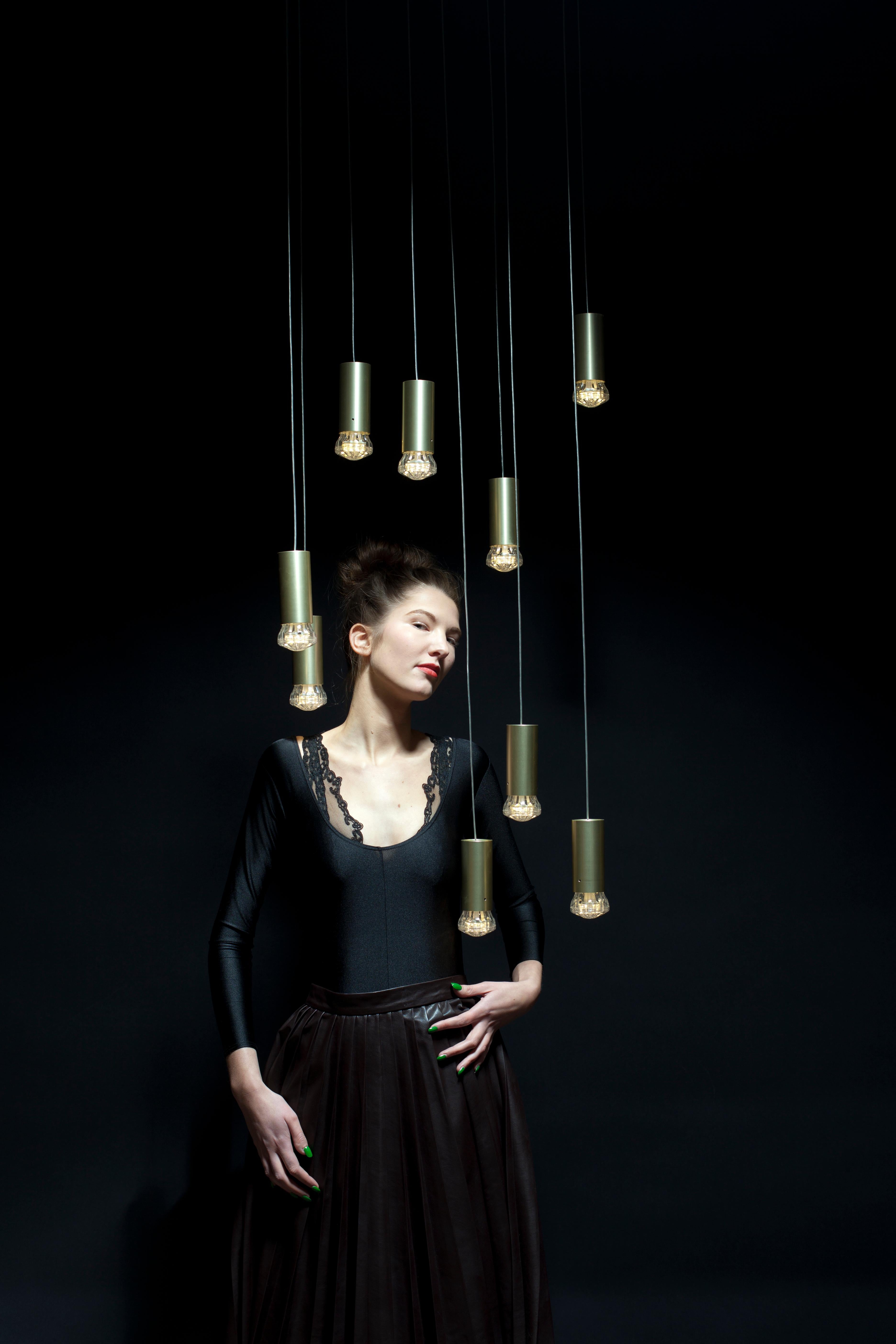 Jewels 9 Angular Aluminio Bronce Lámpara Colgante Contemporánea by JSPR en venta 5