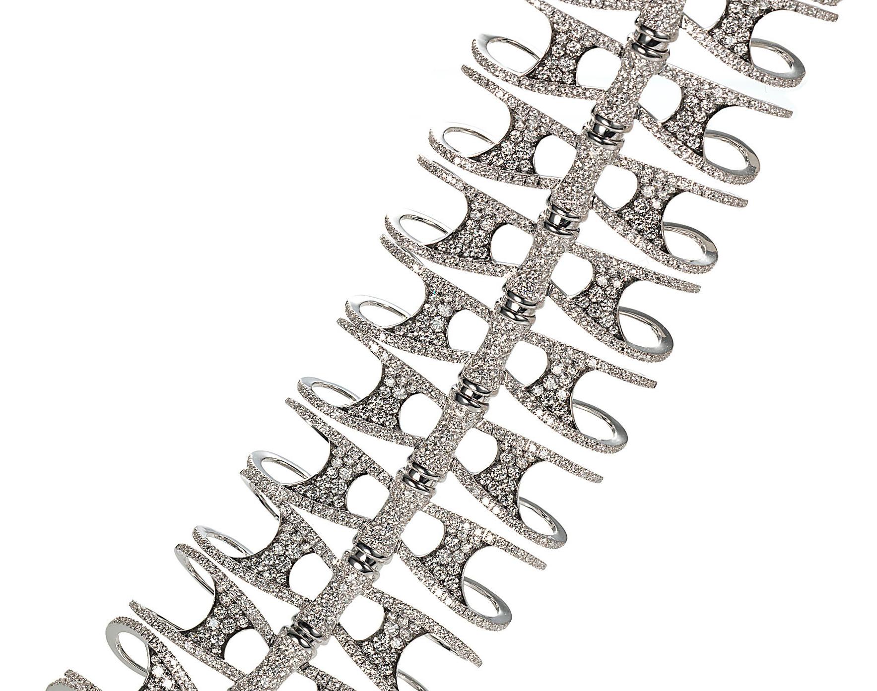 Modern Jewels Verne 18 Karat White Gold and 16.96 Carat White Diamond Pavé Bracelet