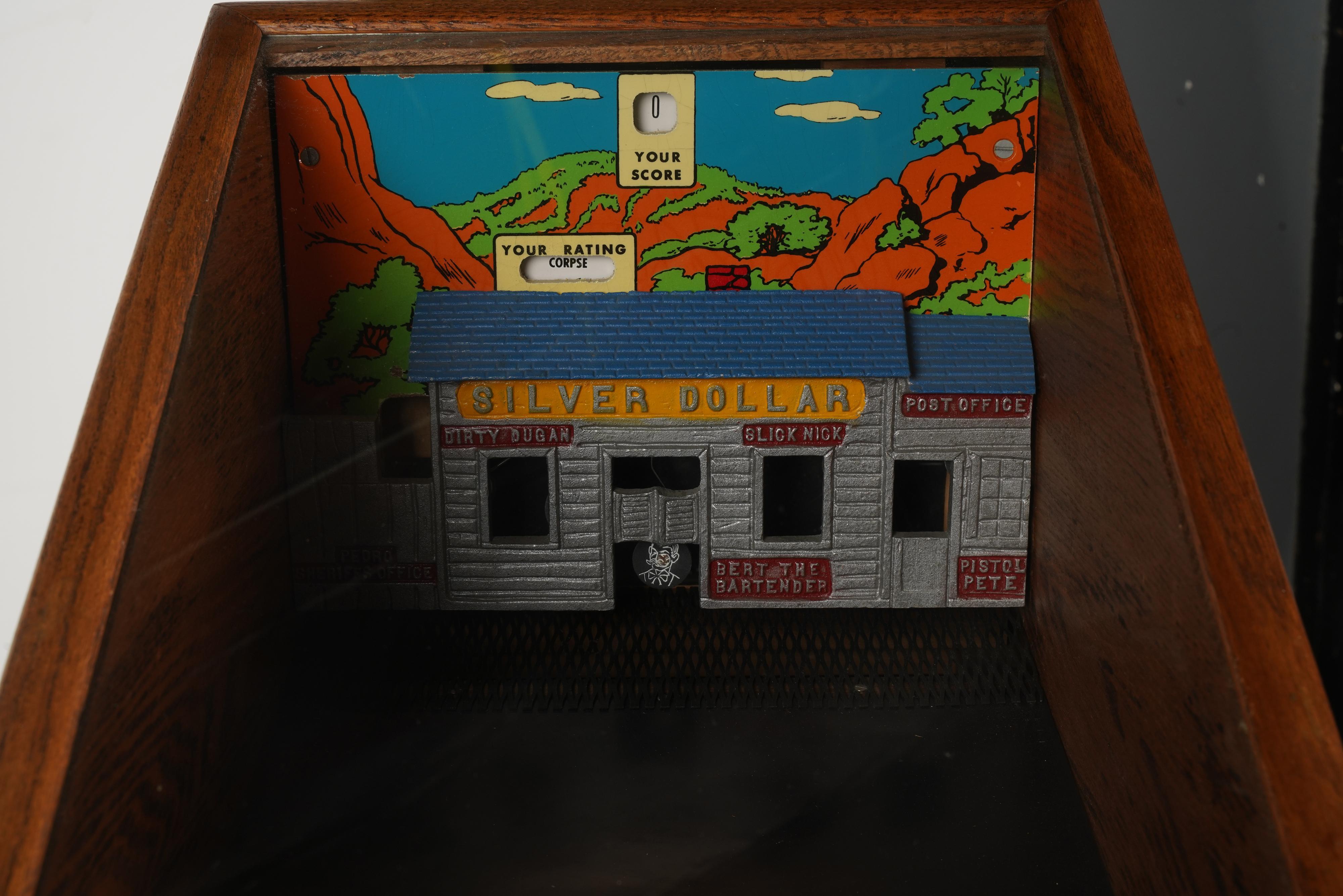 Adirondack J.F Frantz, jeu d'arcade Op avec pièces de monnaie en argent en vente
