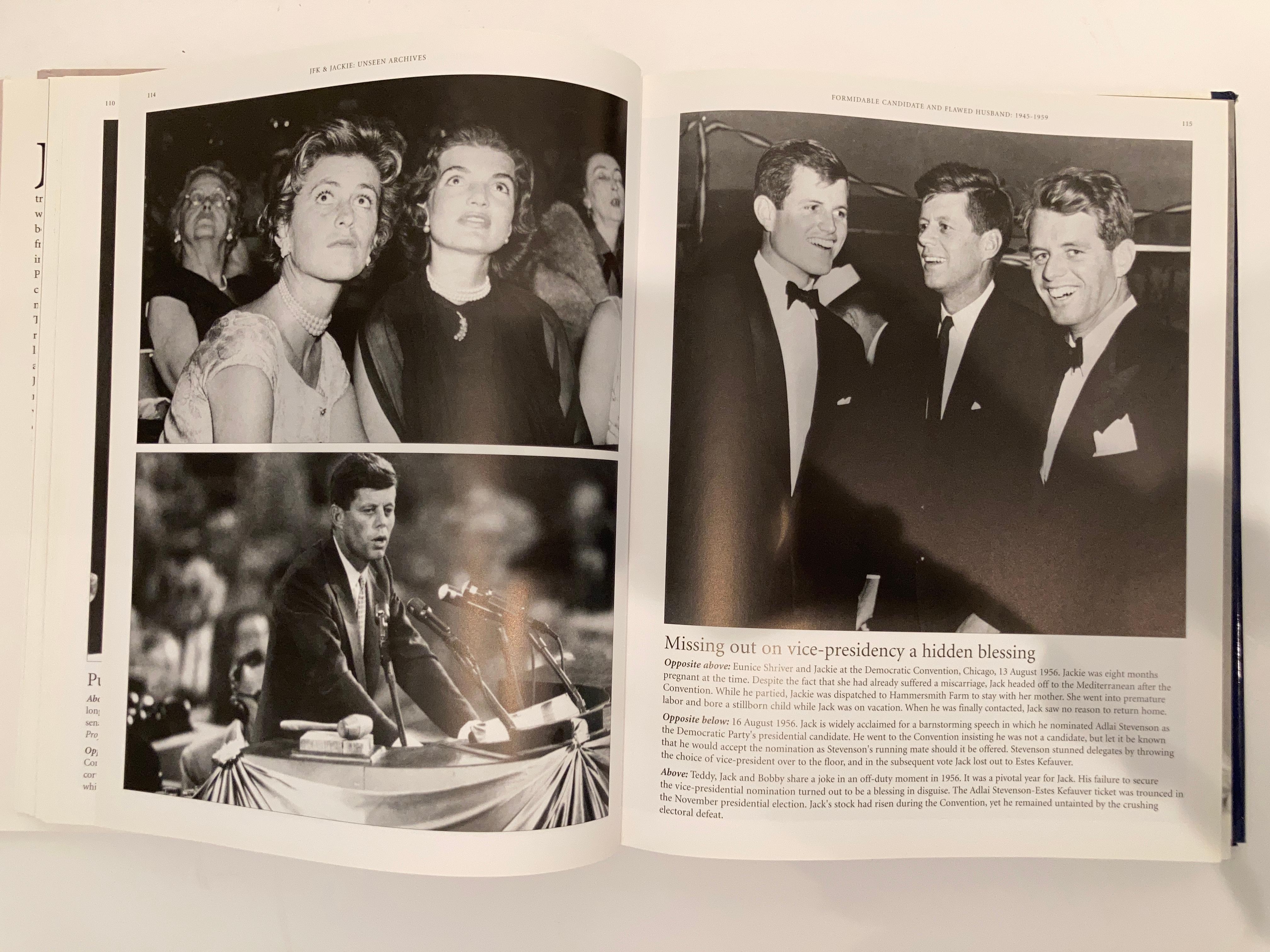 JFK & Jackie Unseen Archives Livre à couverture rigide Bon état - En vente à North Hollywood, CA