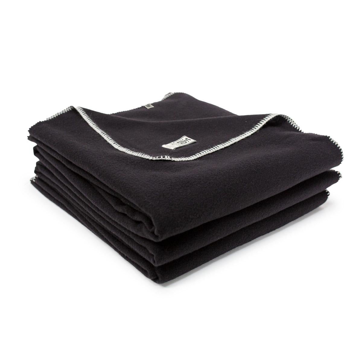Américain Couverture classique JG Switzer en cachemire noir - King en vente