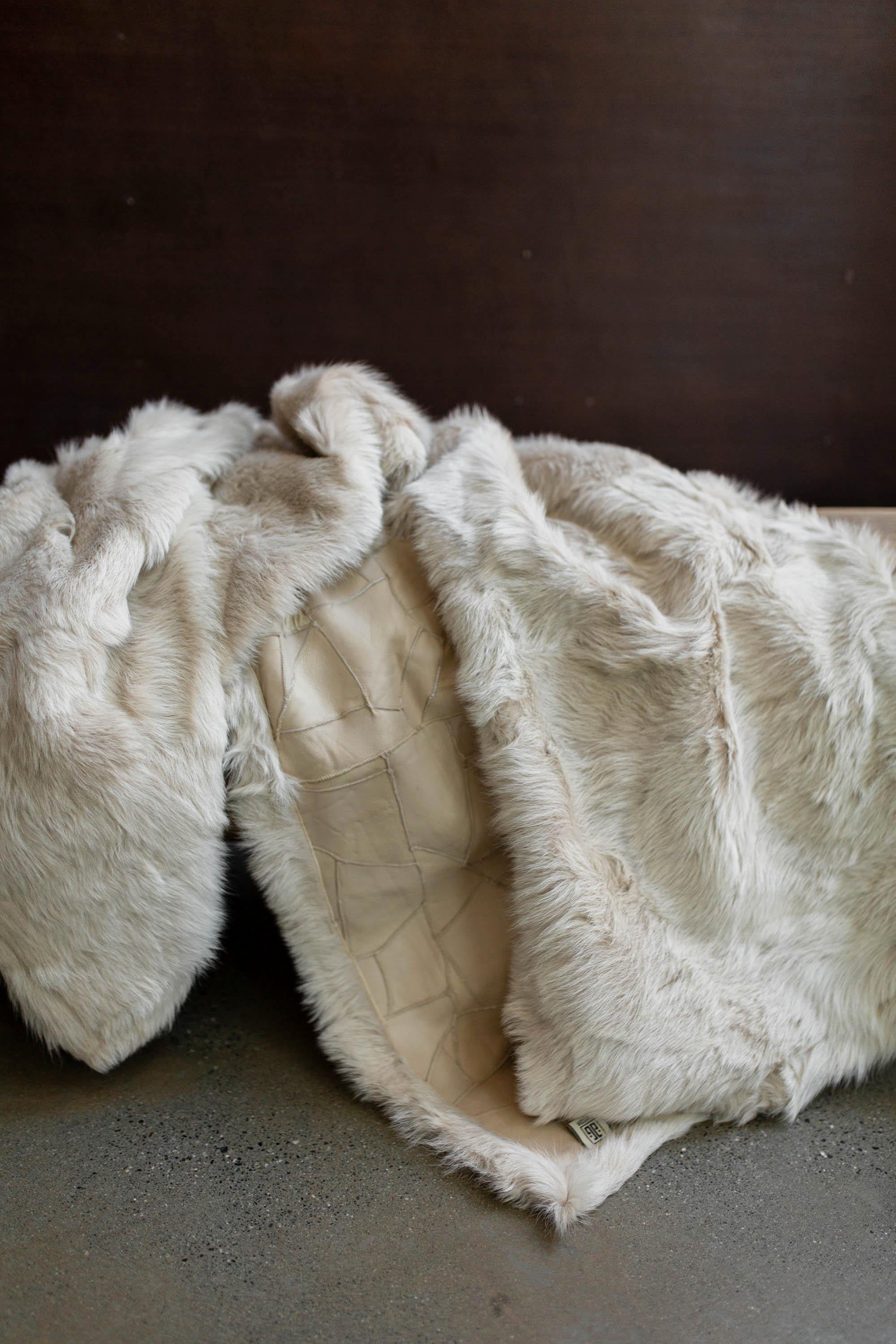 JG Switzer Toscana Real Fur LARGE Blanket Unlined in Bone Grey In New Condition For Sale In Sebastopol, CA