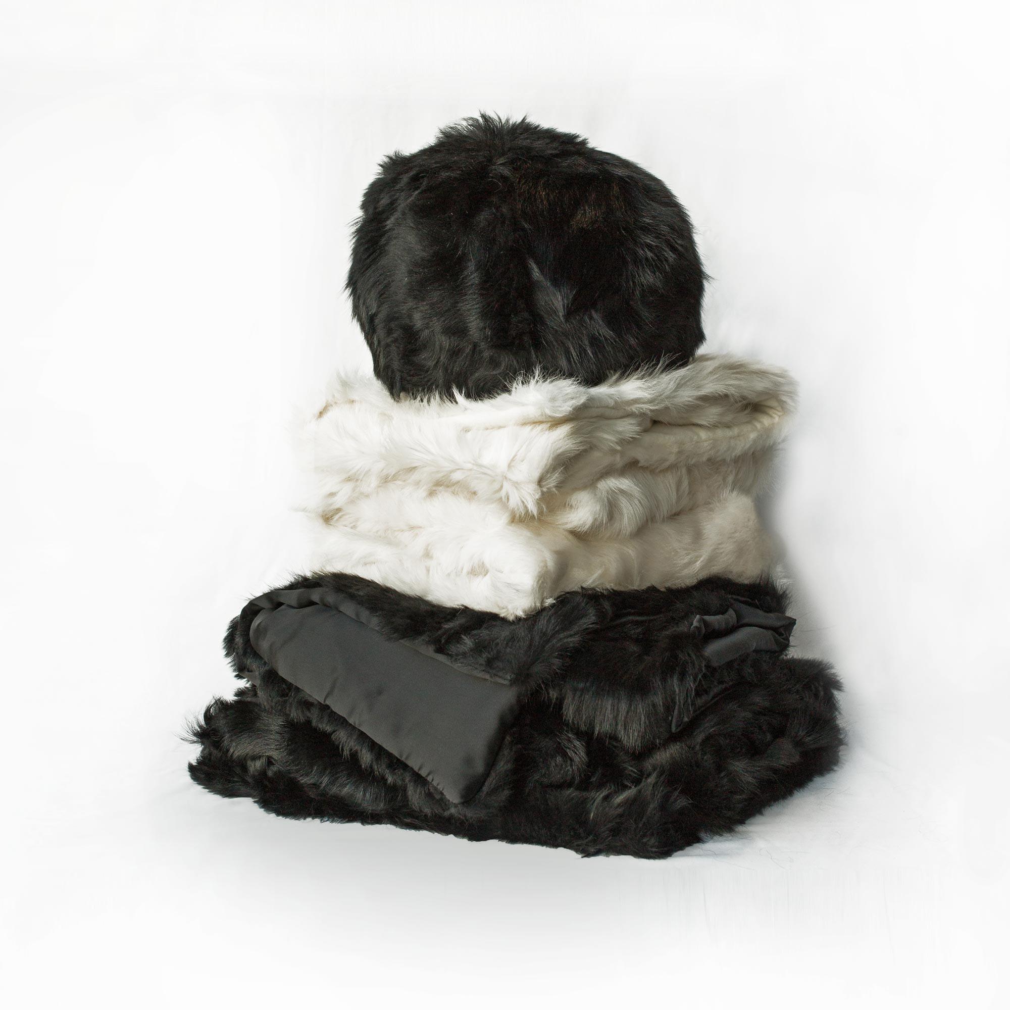 Organique JG Switzer Toscana Real Fur THROW Unlined in Plum Grey en vente