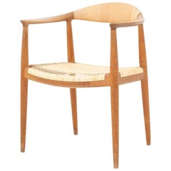 JH 501 "The Chair" by Hans J. Wegner