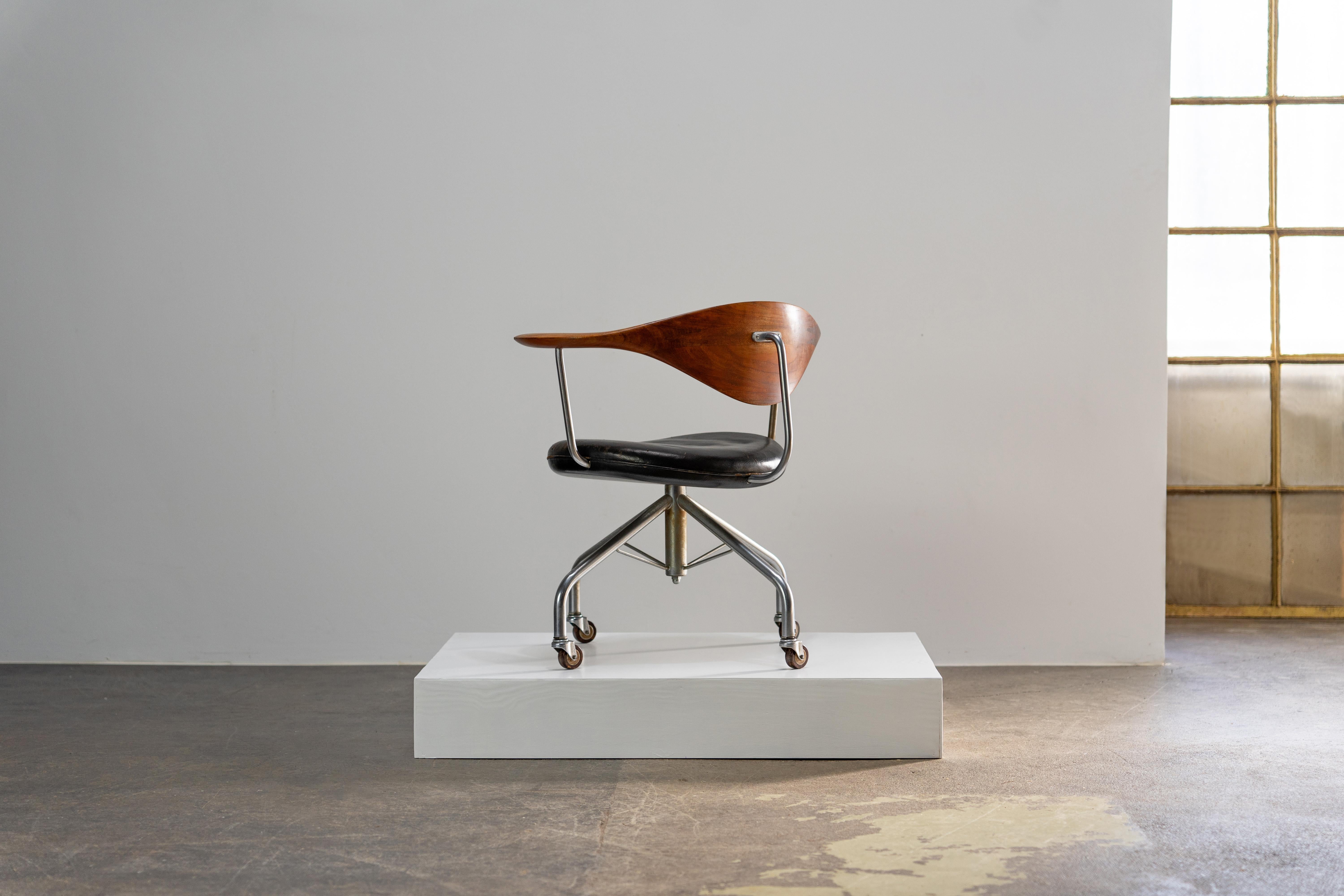 Drehstuhl JH 502 von Hans Wegner für Johannes Hansen, Dänemark 1950er Jahre im Angebot 4