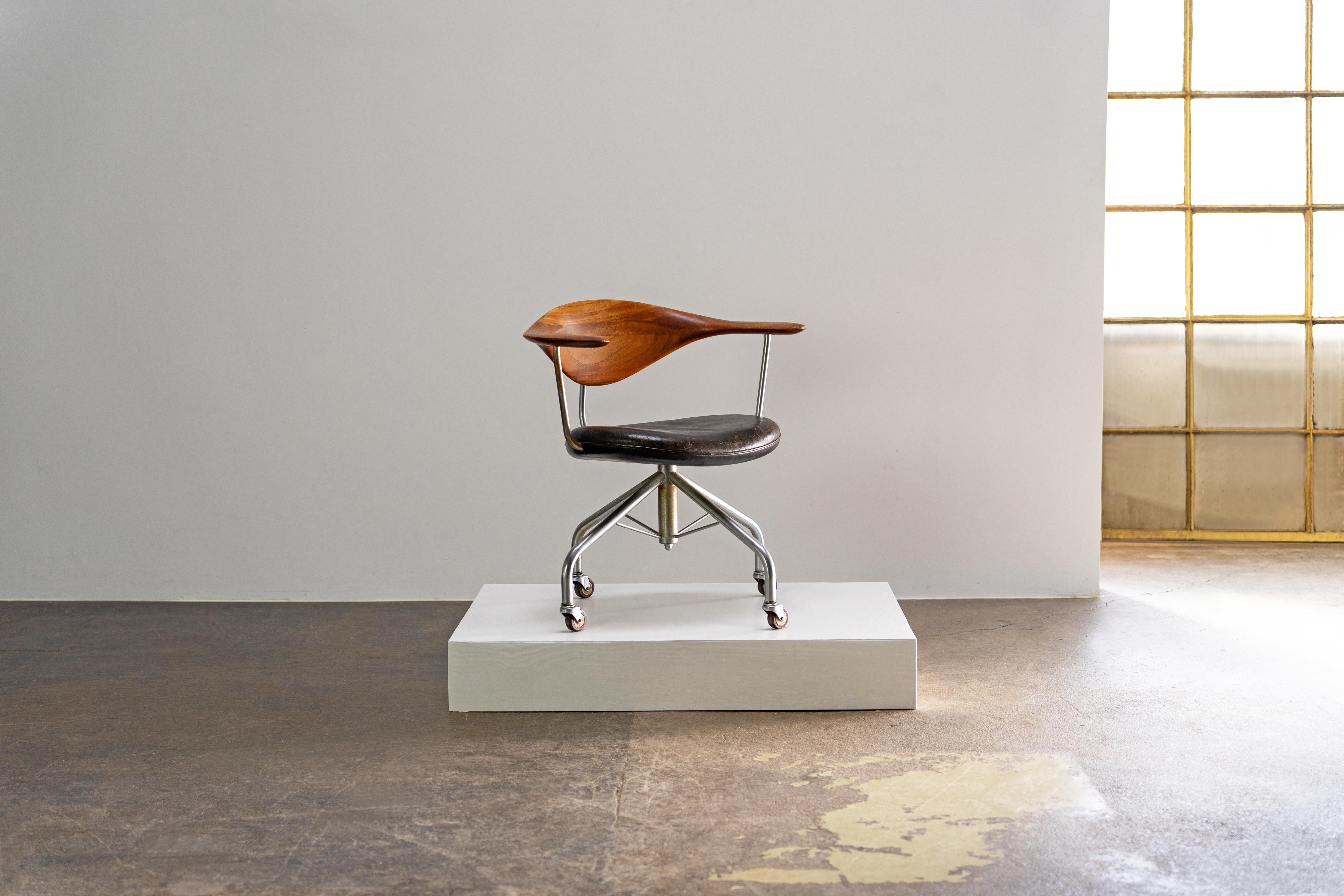 Drehstuhl JH 502 von Hans Wegner für Johannes Hansen, Dänemark 1950er Jahre (Dänisch) im Angebot