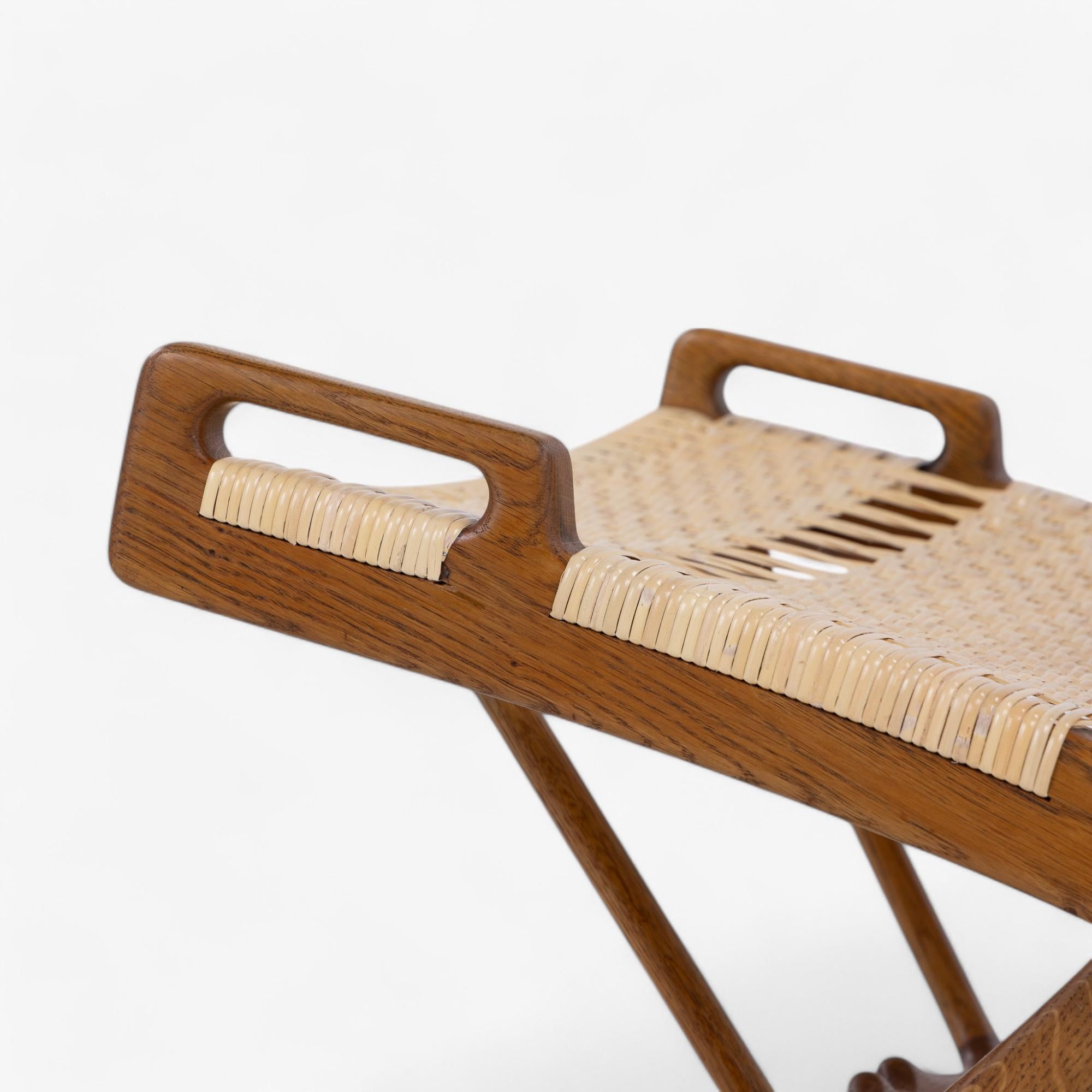 JH 512 - Folding chair in oak by Hans J. Wegner In Good Condition In Copenhagen, DK