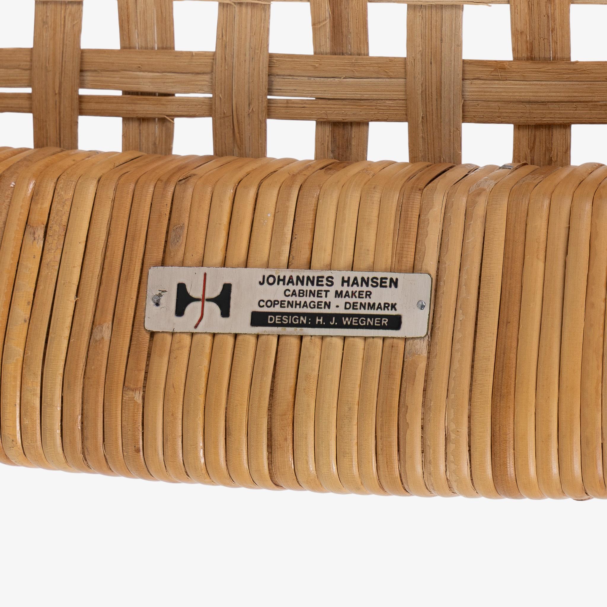 JH 539 - Stool in oak and wicker by Hans J. Wegner in vendita 2