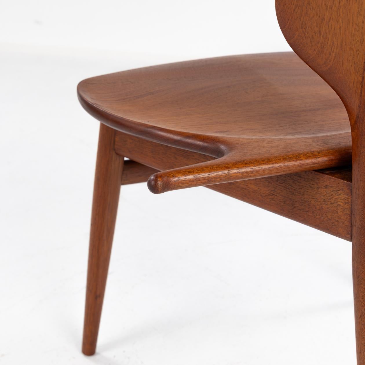 JH 540 - The Valet Chair in solid mahogany by Hans Wegner In Excellent Condition For Sale In Copenhagen, DK