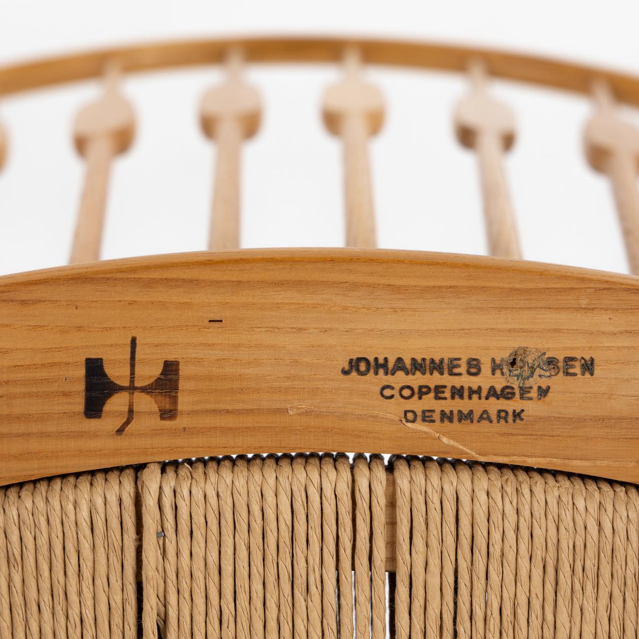 JH 550 - Peacock Chair in ash by Hans Wegner For Sale 4