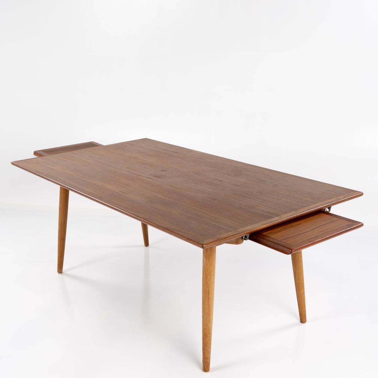 JH 570 - Rare teak dining table By Hans J. Wegner 4